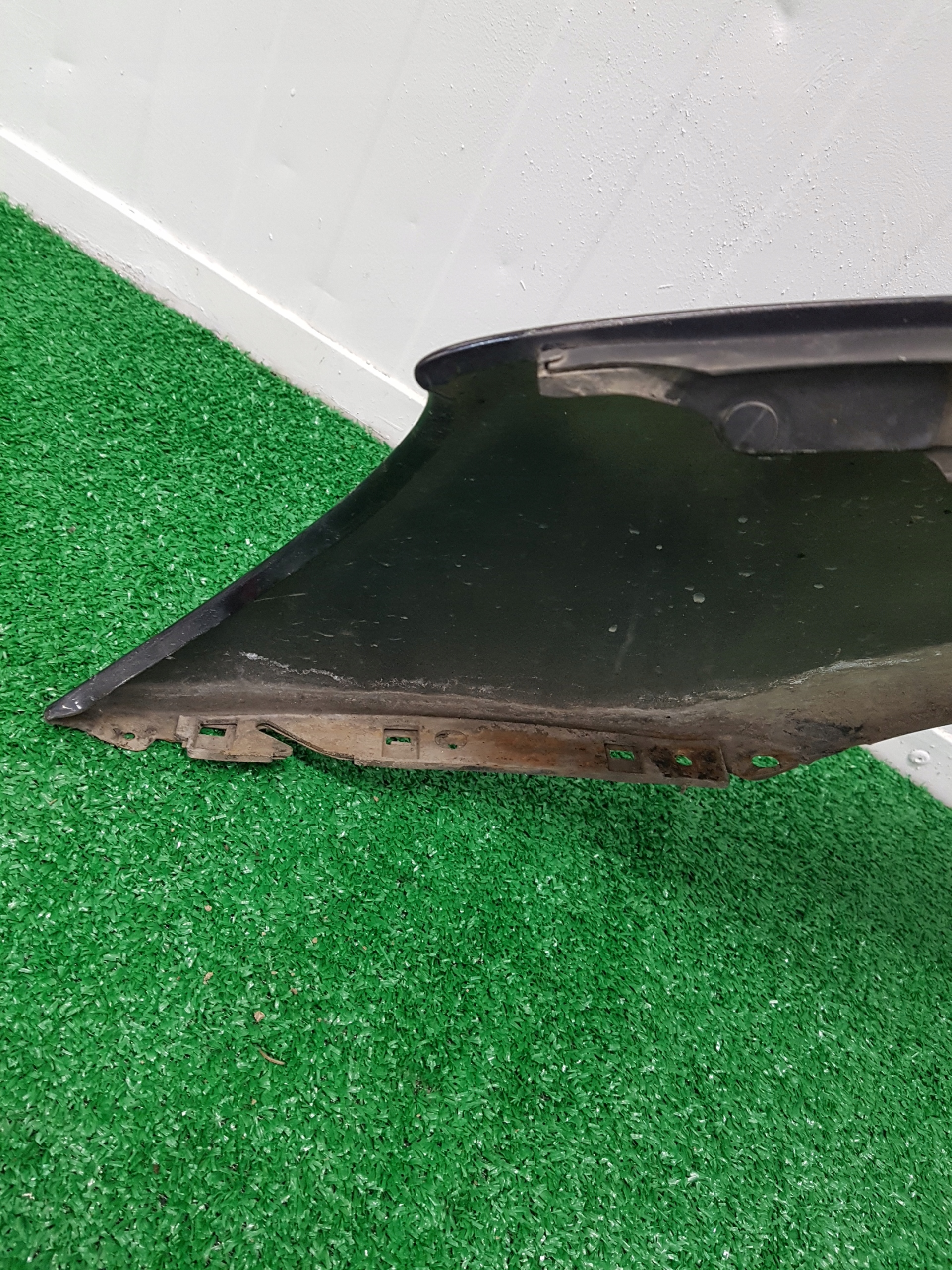 fender right front MERCEDES-BENZ C-KLASA W203