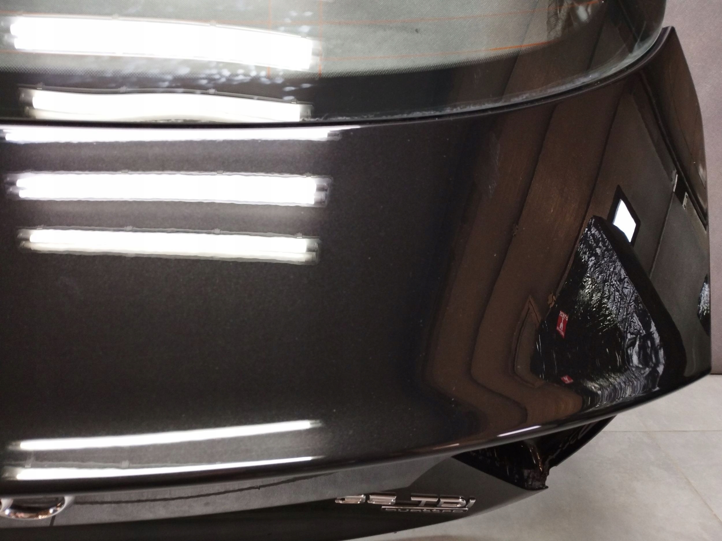 Audi A5 Sportback 8TA boot door window LY9T