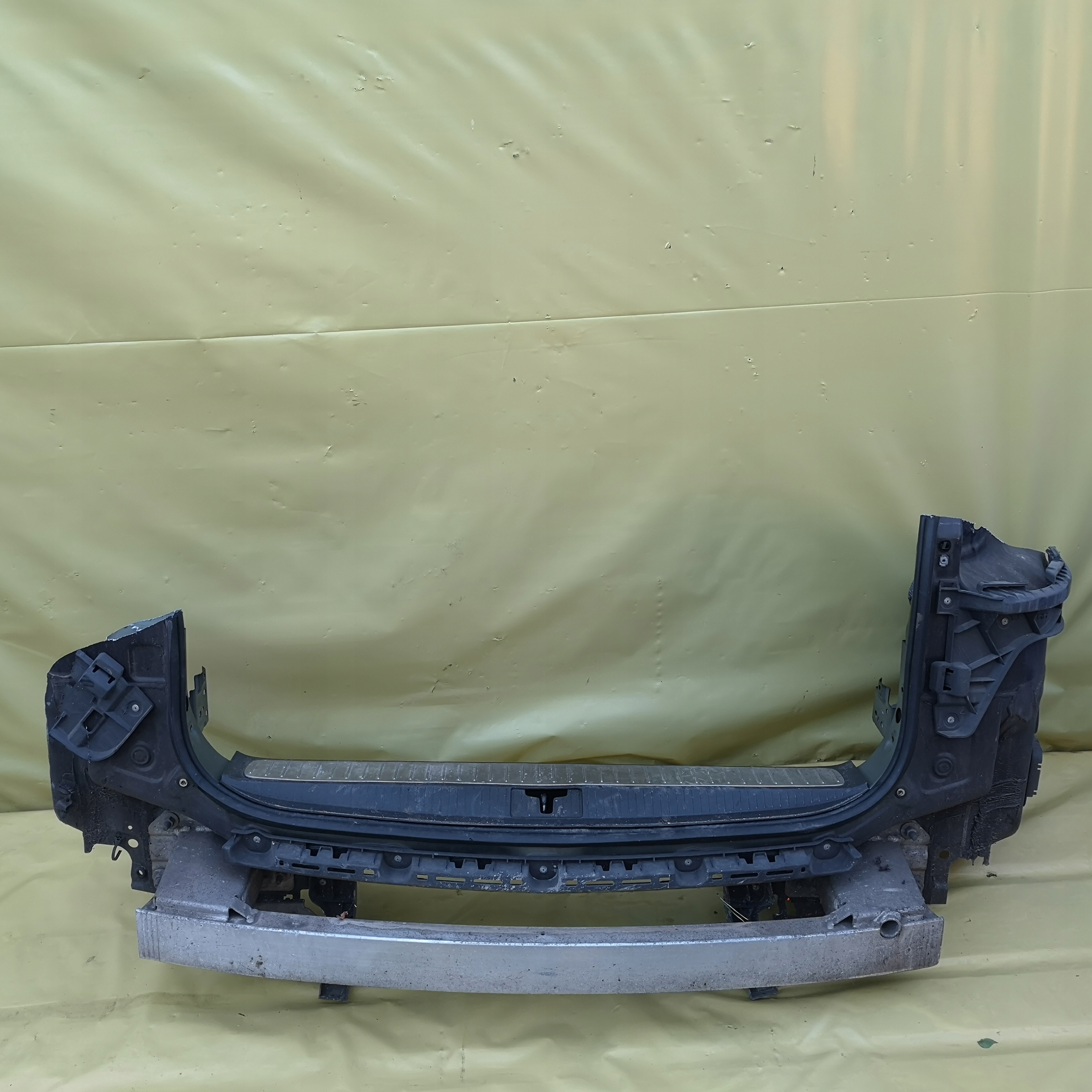 OPEL ZAFIRA C PAS TYLNY ŚCIANKA TYLNA KOMPLETNA