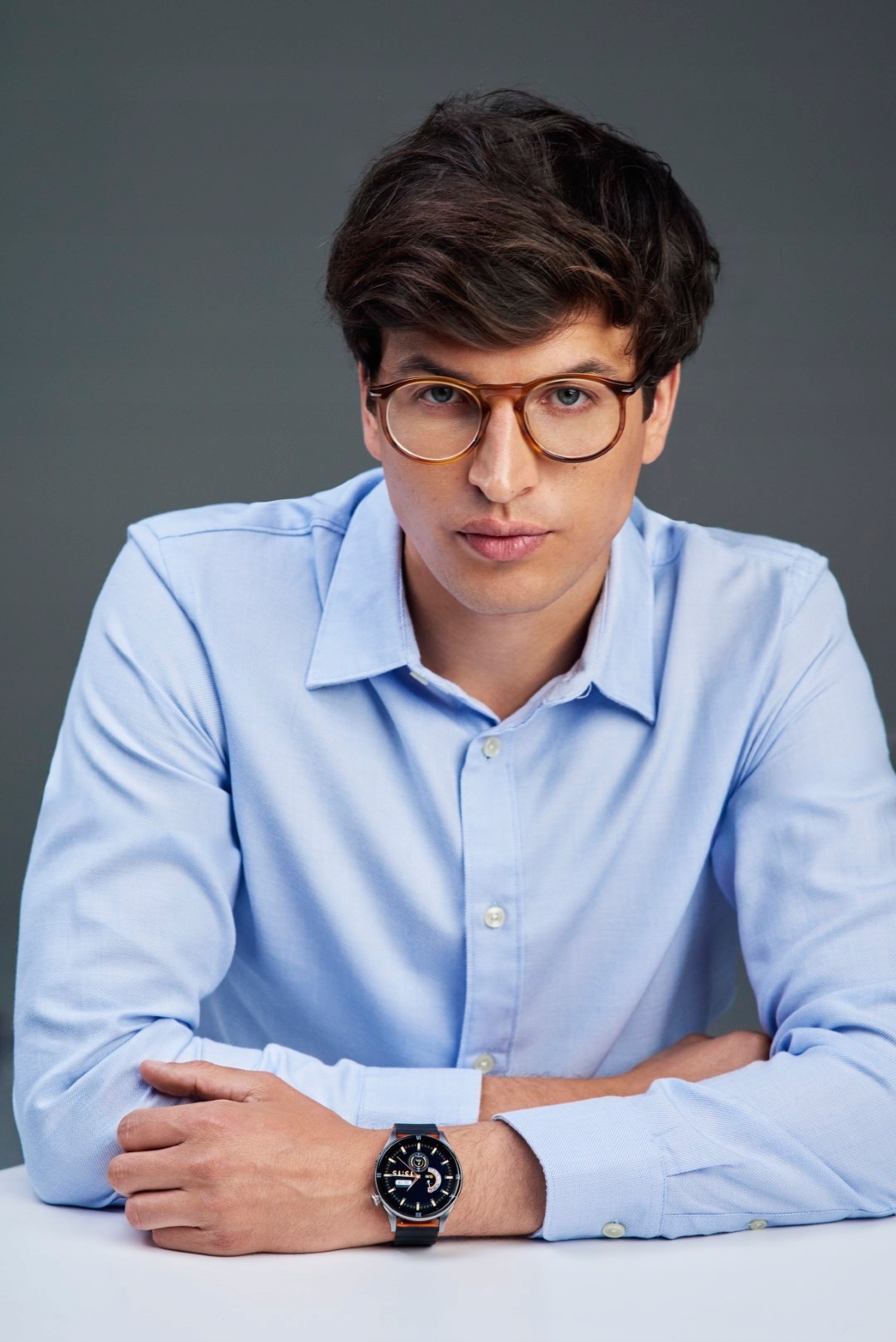 Smartwatch Maxcom FW66 Iron R Ekran Amoled Połączenia Głosowe 2 Paski Kompatybilność systemowa Android iOS