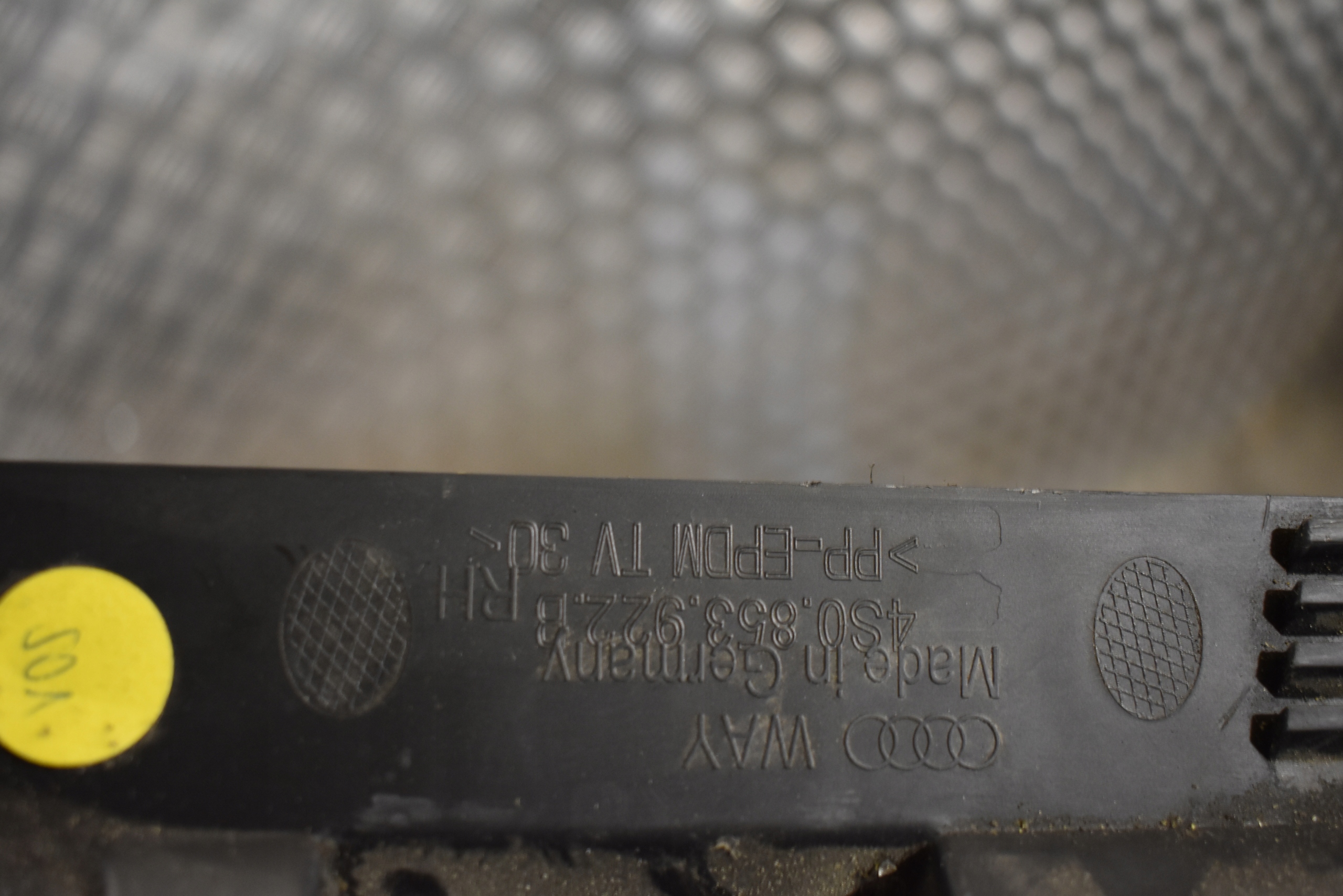 IDEALNY support moulding threshold right AUDI R8 1