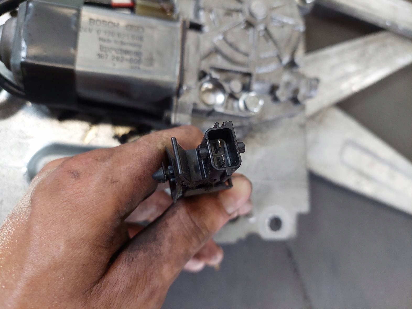 MECHANIZM SZYBY ELEKTRYCZNY PRAWY PRZÓD PREMIUM 0130821508 Producent części Renault