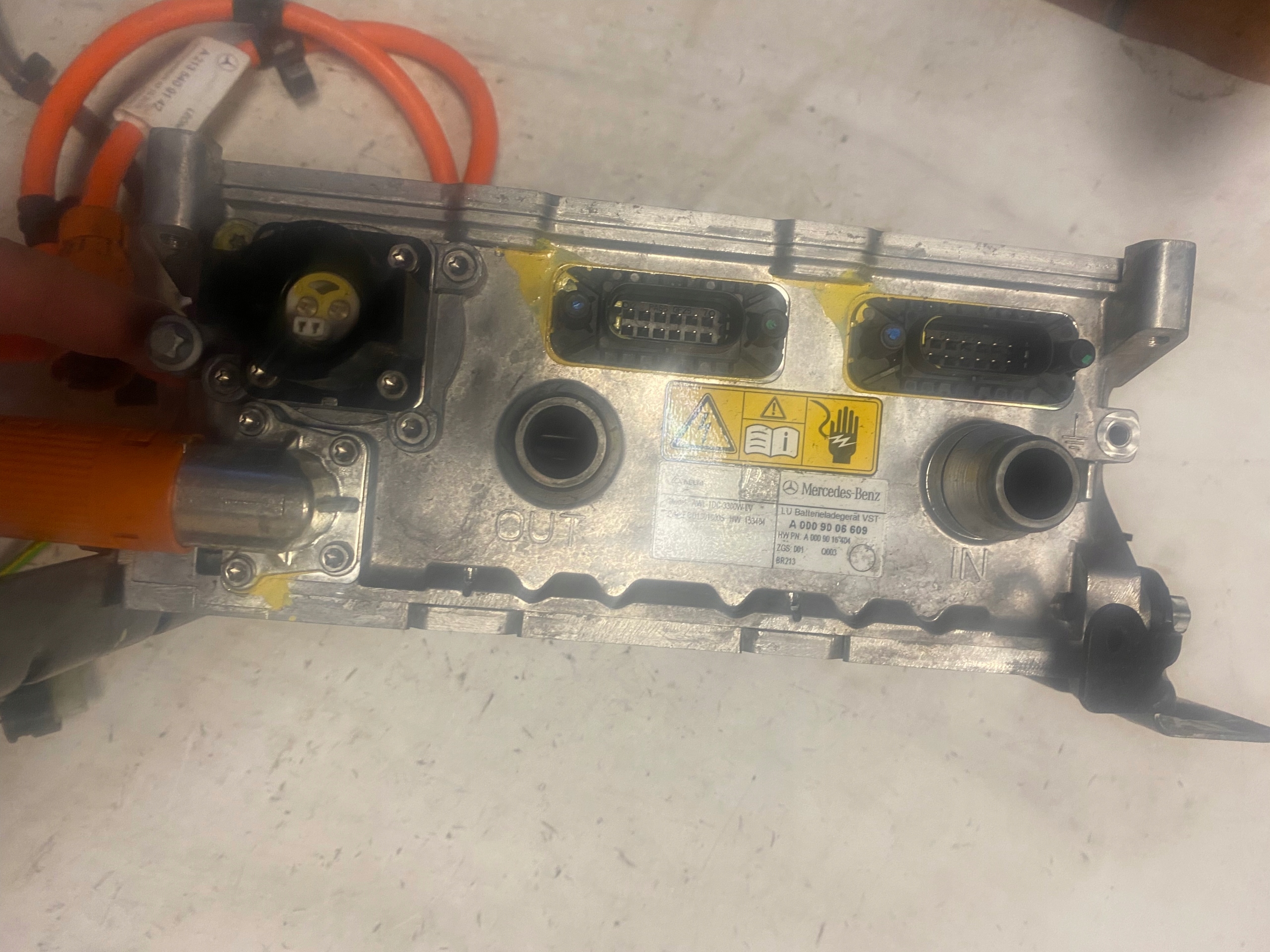 Ładowała Hybryda FALOWNIK MERCEDES A0009006609 Producent części Mercedes-Benz OE