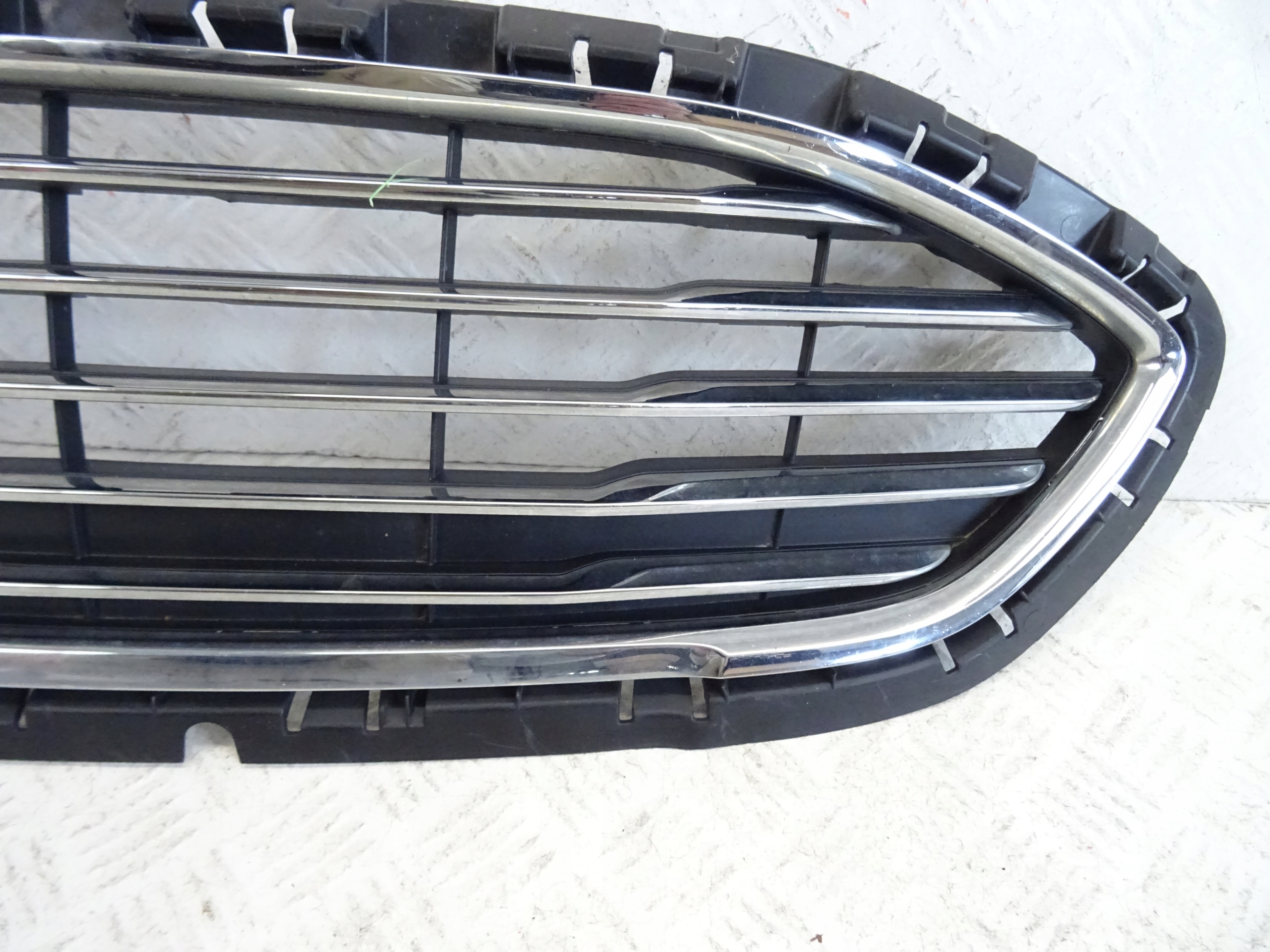 grille front front FORD FIESTA MK8 H1BB-8B271-B1
