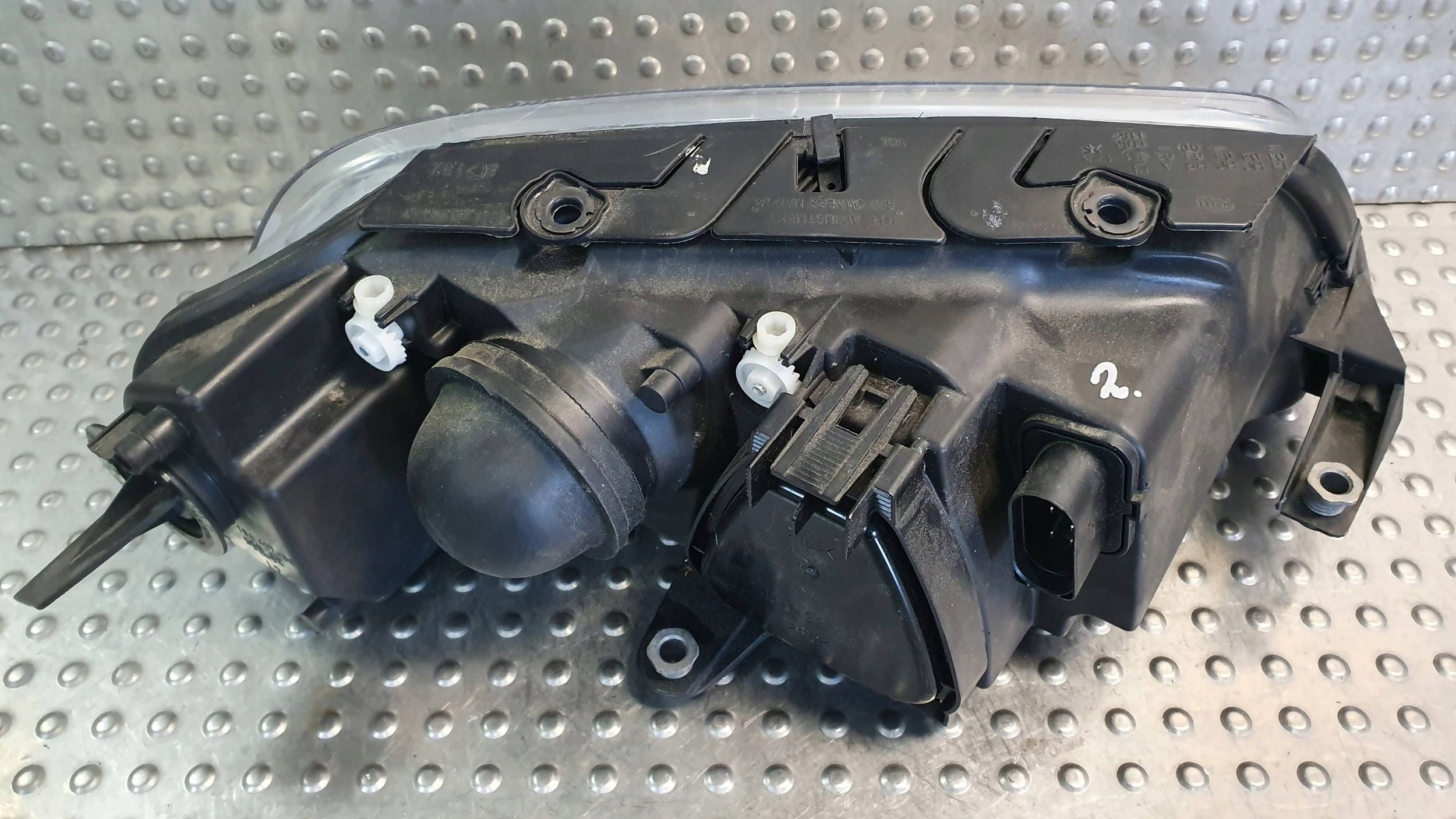 light front left VW PASSAT B5 LIFT 00- 3B0941015AR