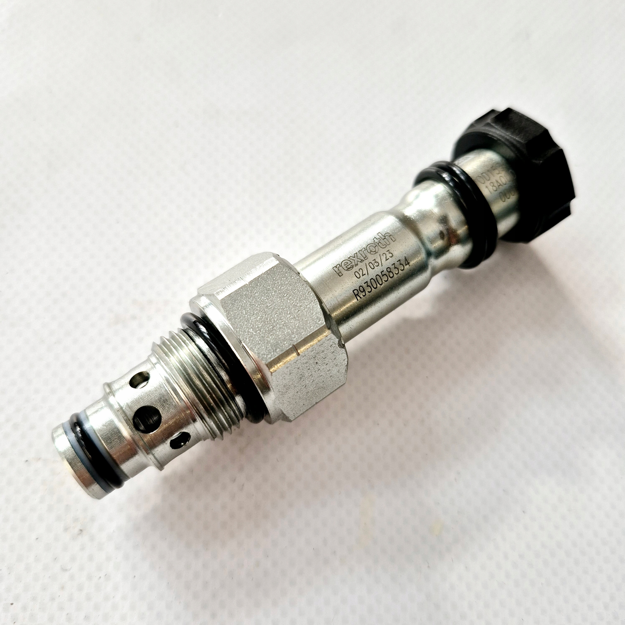 100. Elektromagnetický ventil Bosch Rexroth R930058334