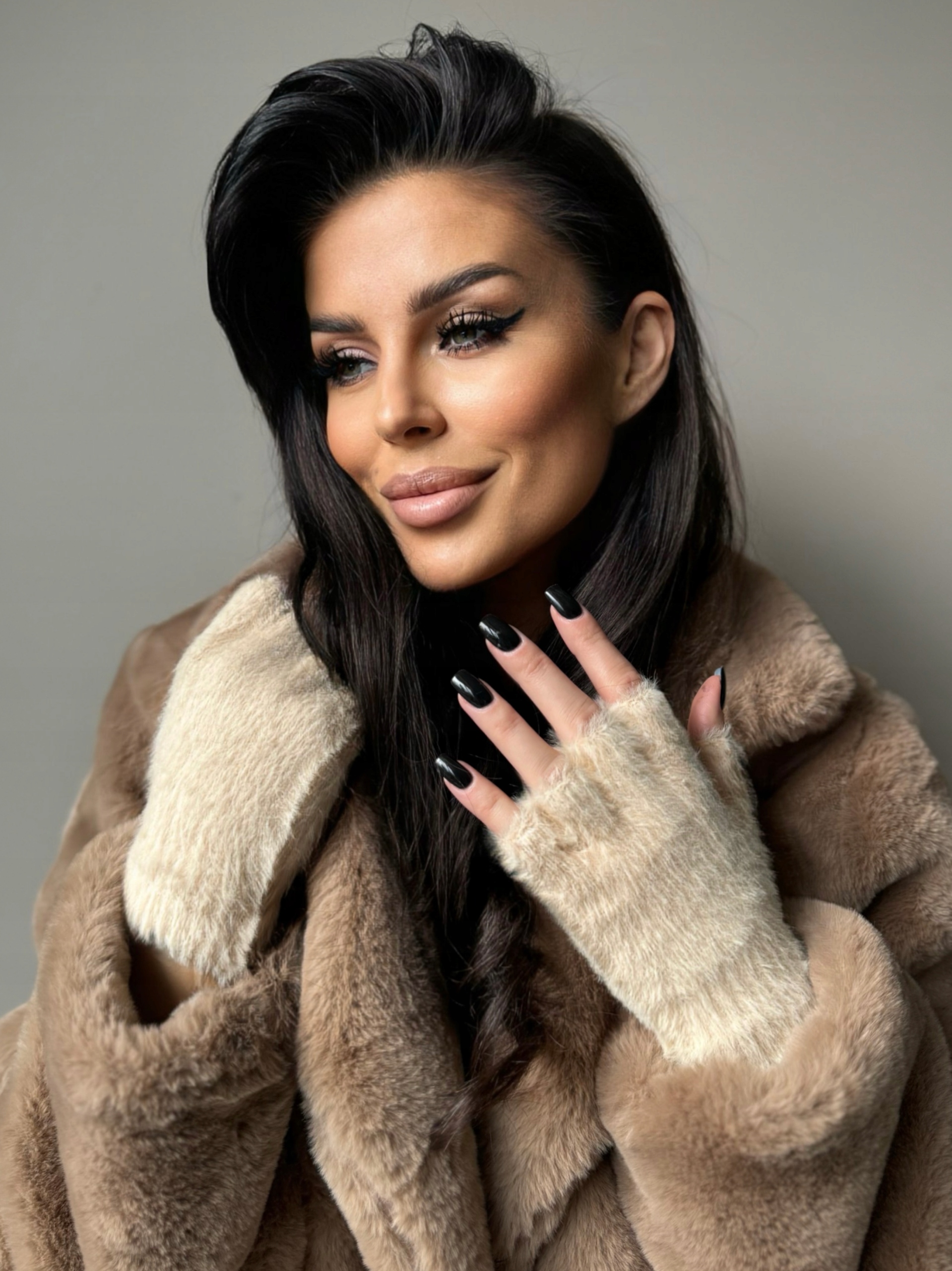 RĘKAWICZKI RĘKAWICE BEZ PALCÓW MITENKI ALPAKA CIEPŁE GRUBE SPORT KREM 2218 Model 2218