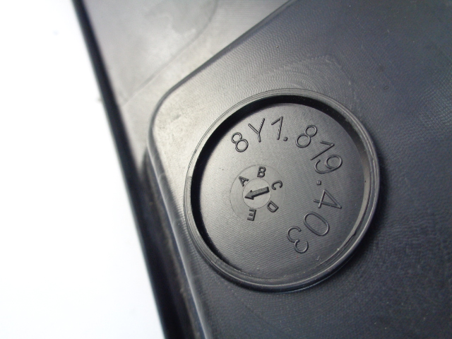 PODSZYBIE AUDI A3 8Y HB 2023 ROK Waga produktu z opakowaniem jednostkowym 1 kg