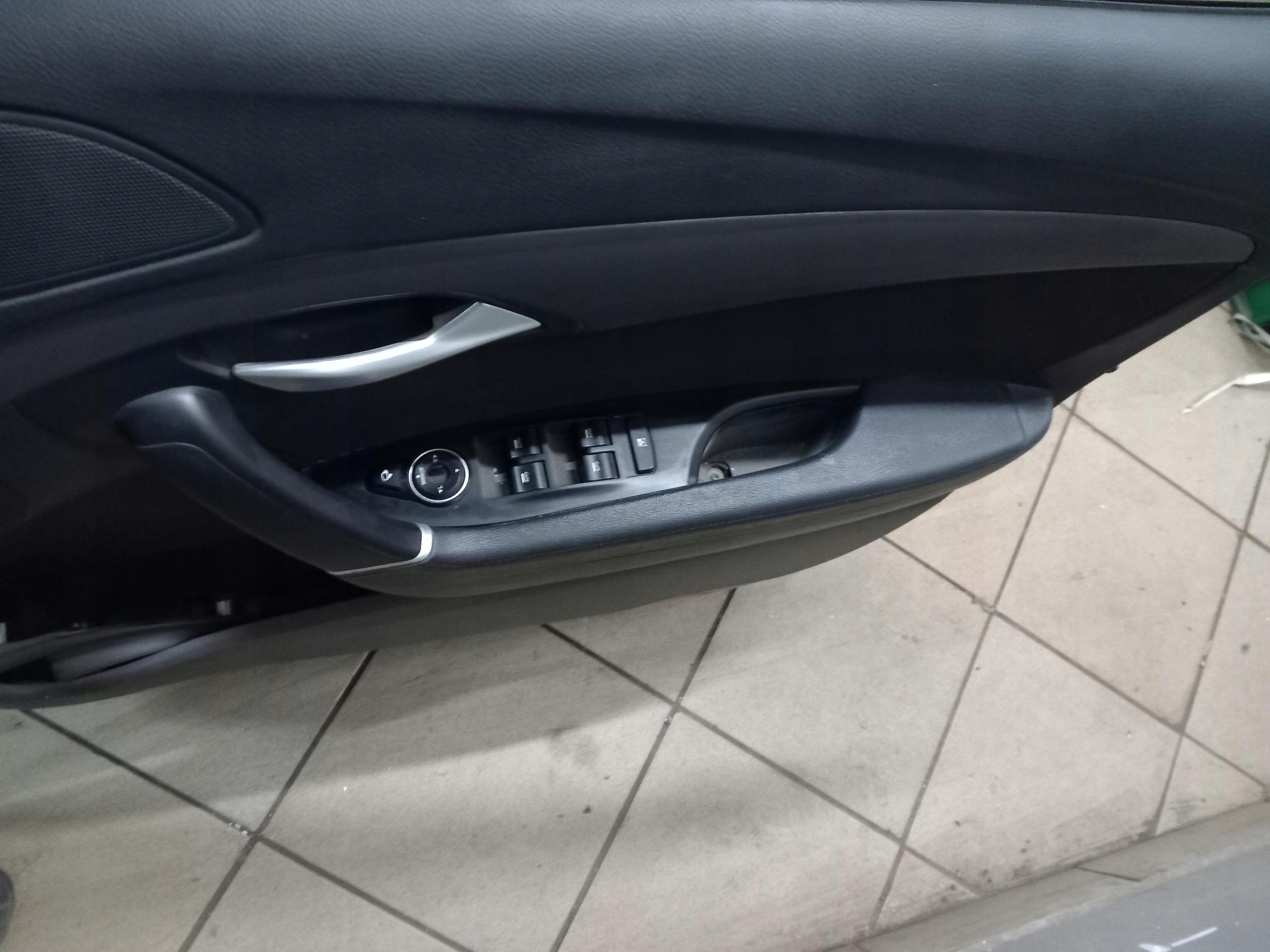 door right front complete HYUNDAI I40 T6S 10-15