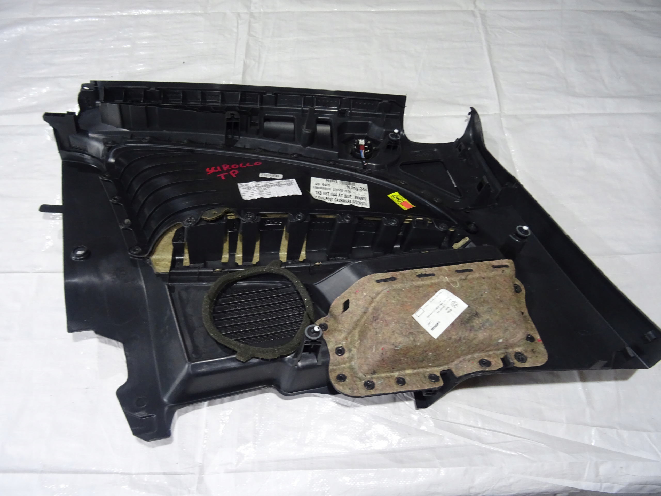 карта дверная задний правый vw SCIROCCO 1K8867044AT