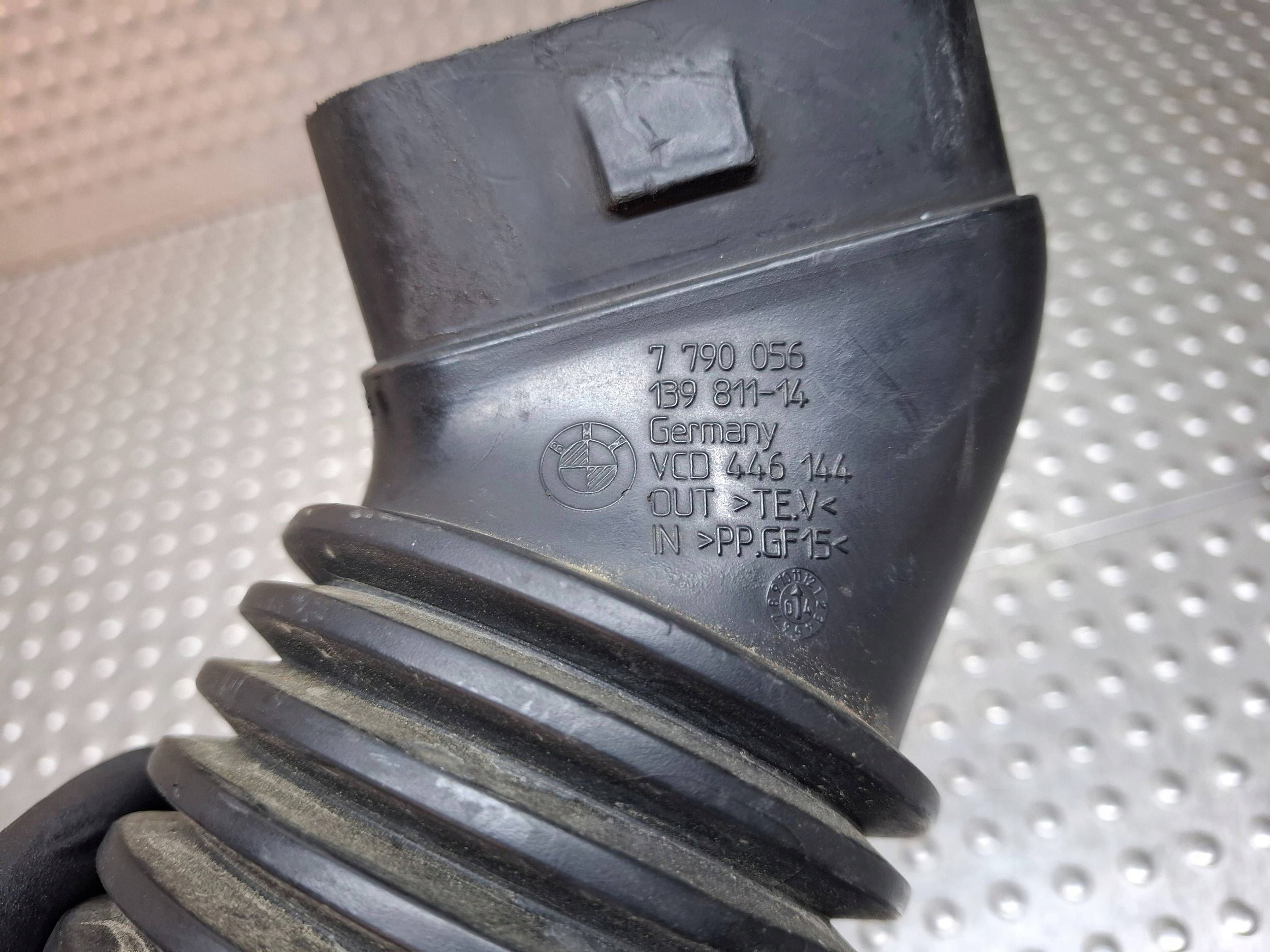 intake drain air 7790056 BMW E60 E61 E63 E64 M47 M57