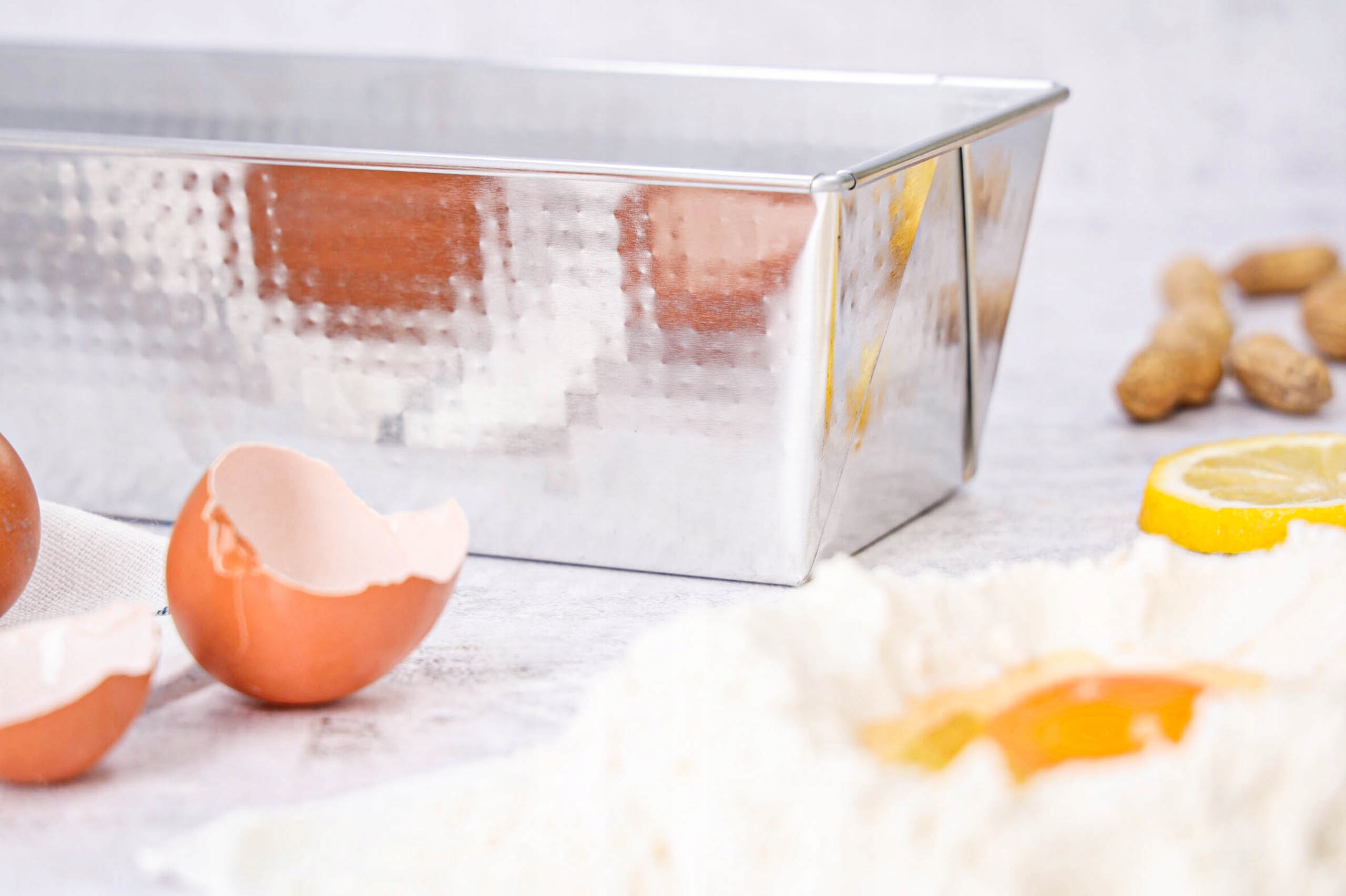 BLACHA DO PIECZENIA KEKSÓWKA CIAST CHLEBA PROSTOKĄTNA UNIWERSALNA 35x12x8CM Materiał metal