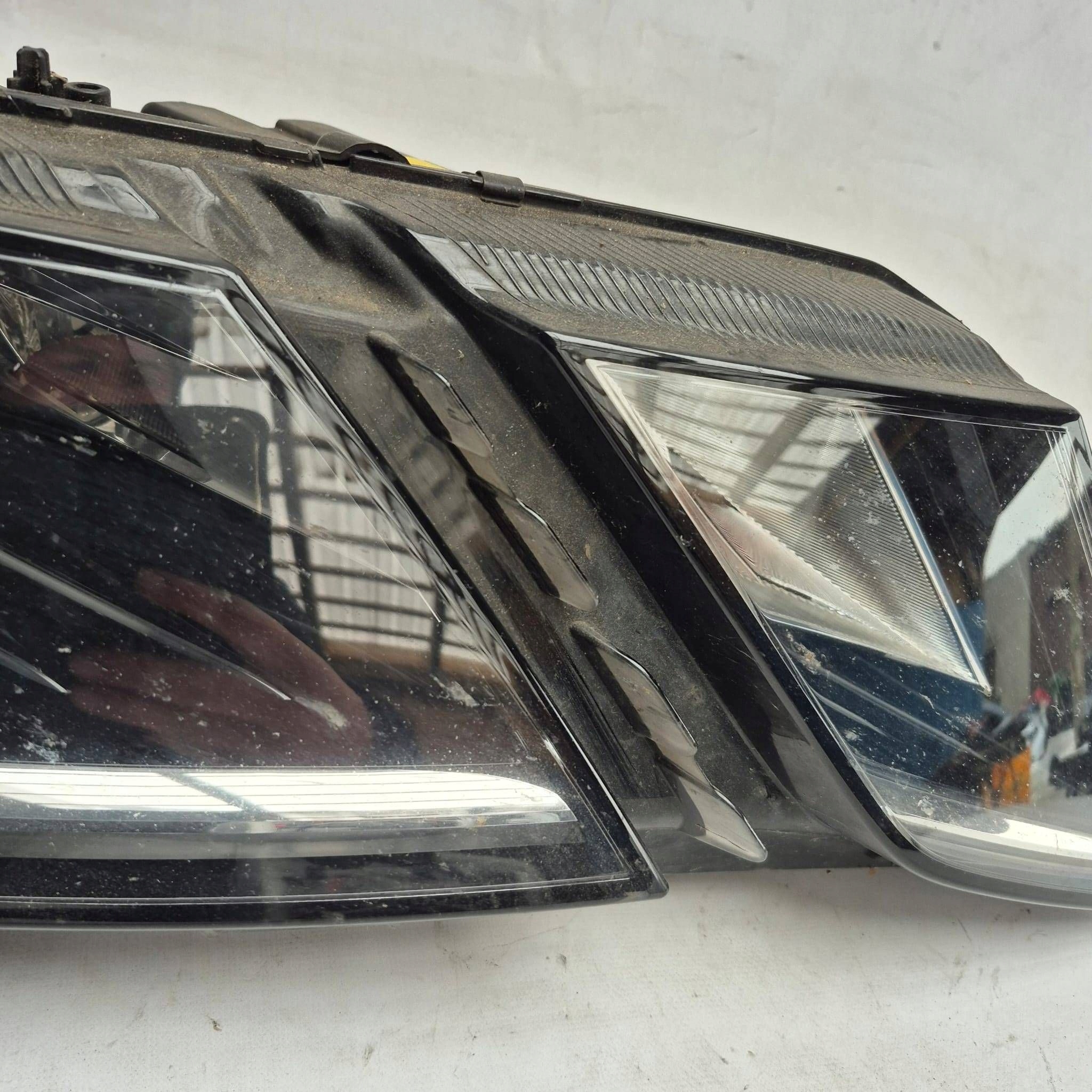 SKODA OCTAVIA III 3 LIFT 16- light right front front FULL LED 5E1941016D