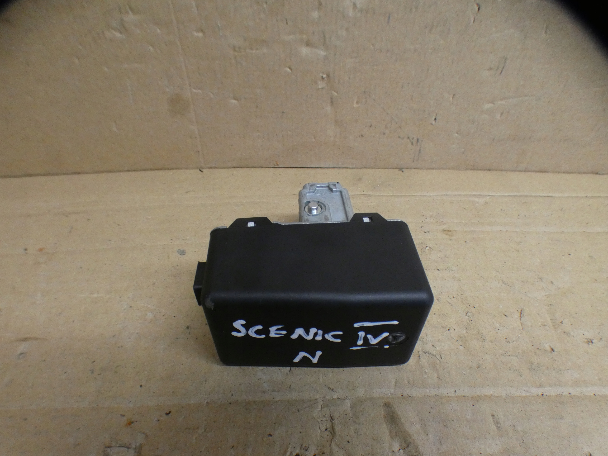 Renault Scenic IV BLOKADA des Lenkrads 487005384R