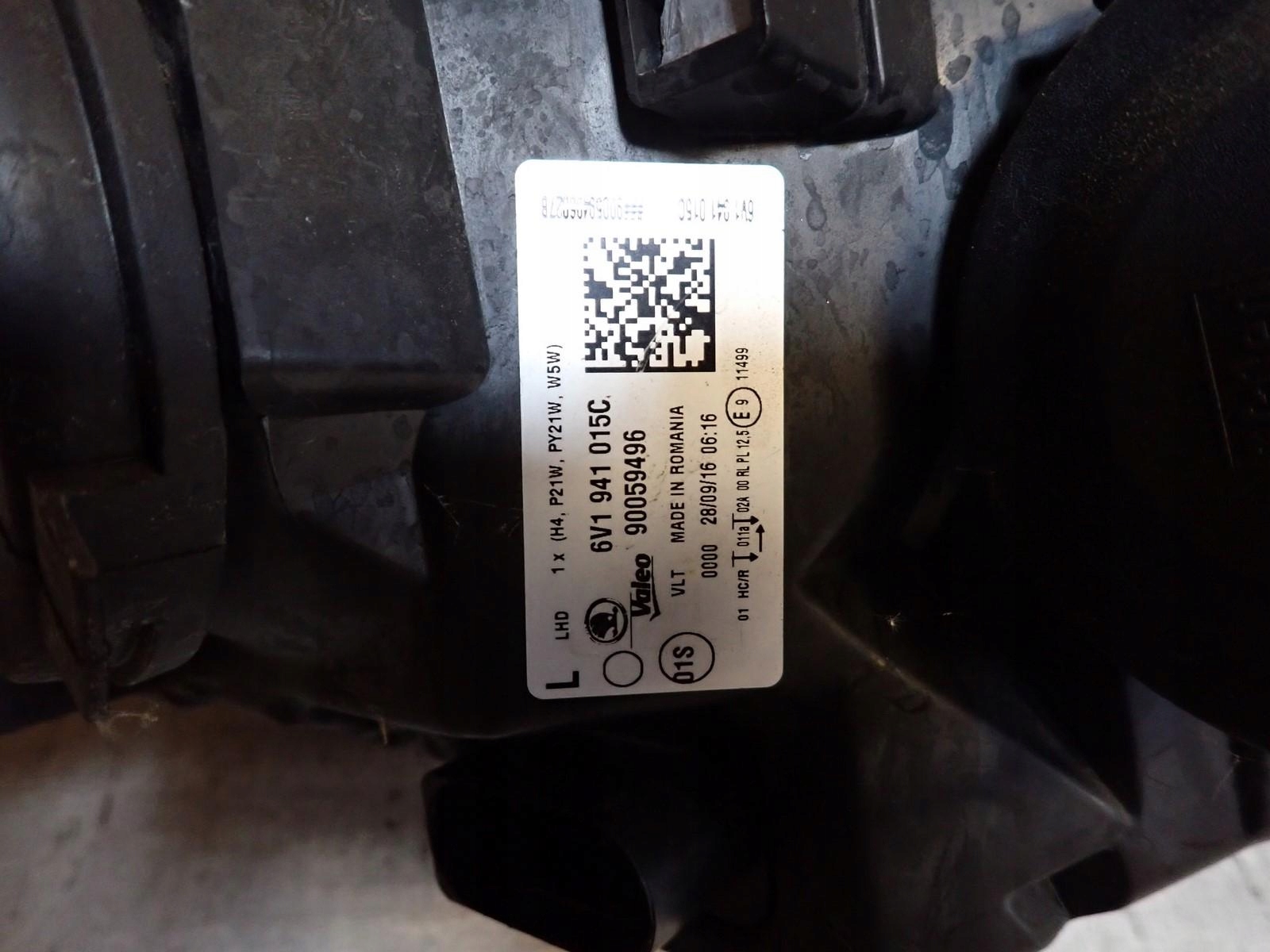light left REFLEKTOR left SKODA FABIA III 6V 2014-2018R 6V1941015C