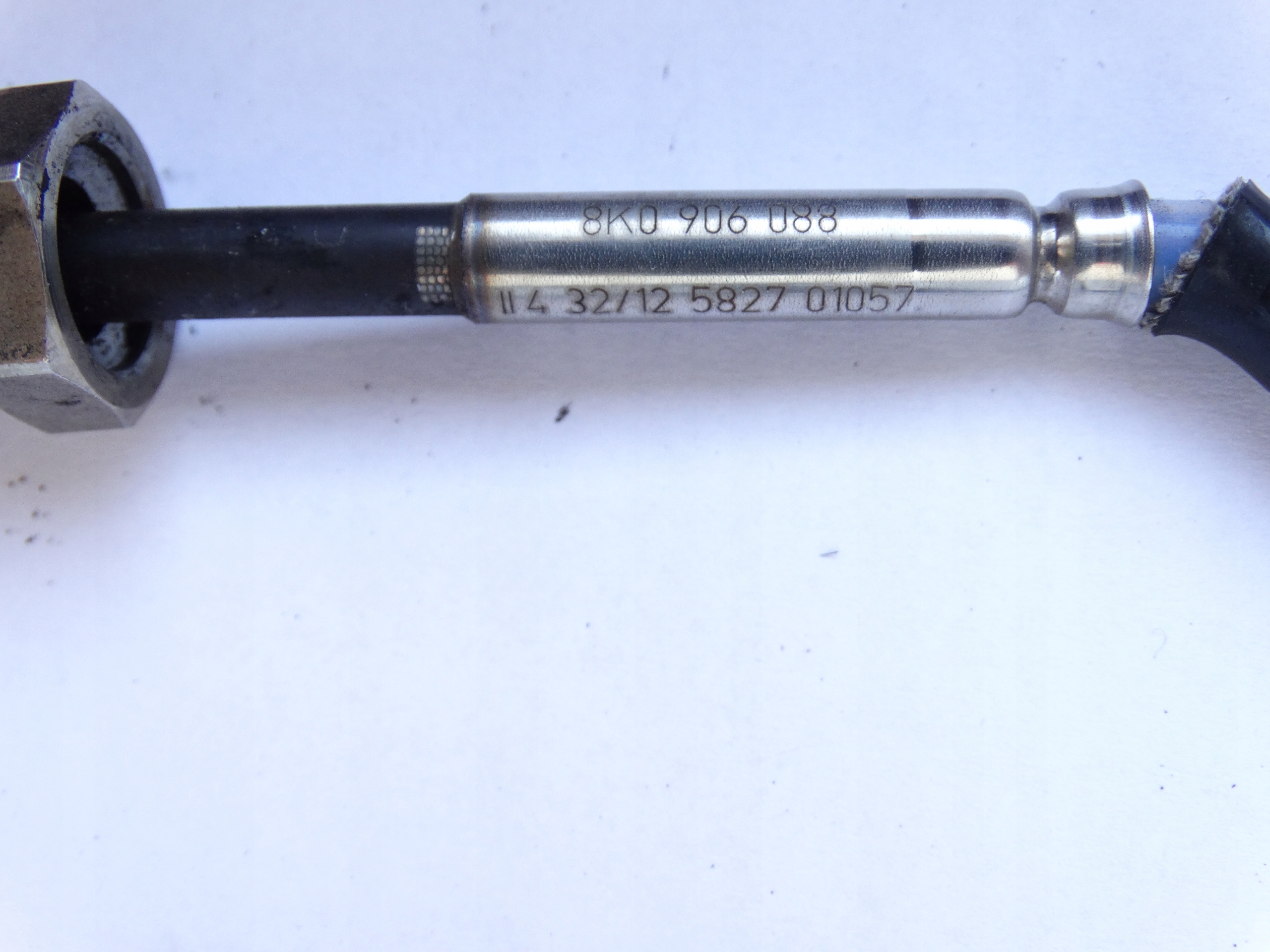 Sensor TEMPERATURY Gase AUDI A6 C7 A7 3.0 TDI 8K0906088 Original