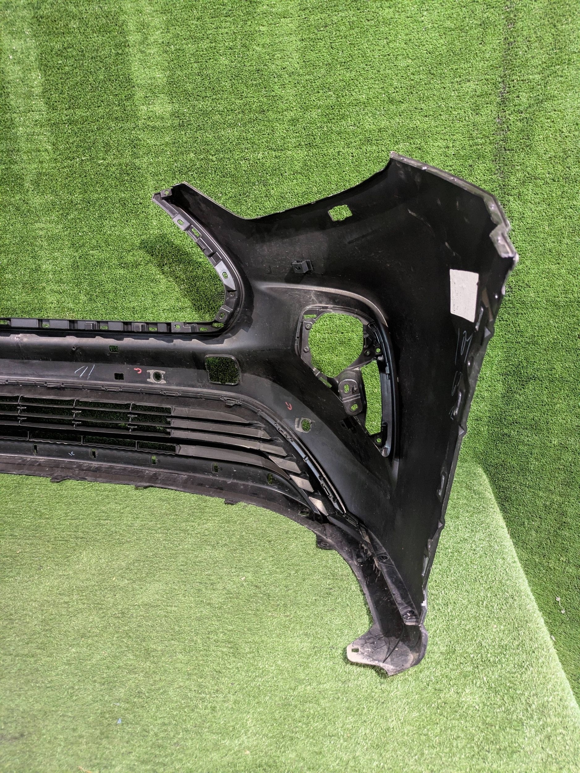 front bumper front TOYOTA HIGHLANDER IV 20- NR.Z9813