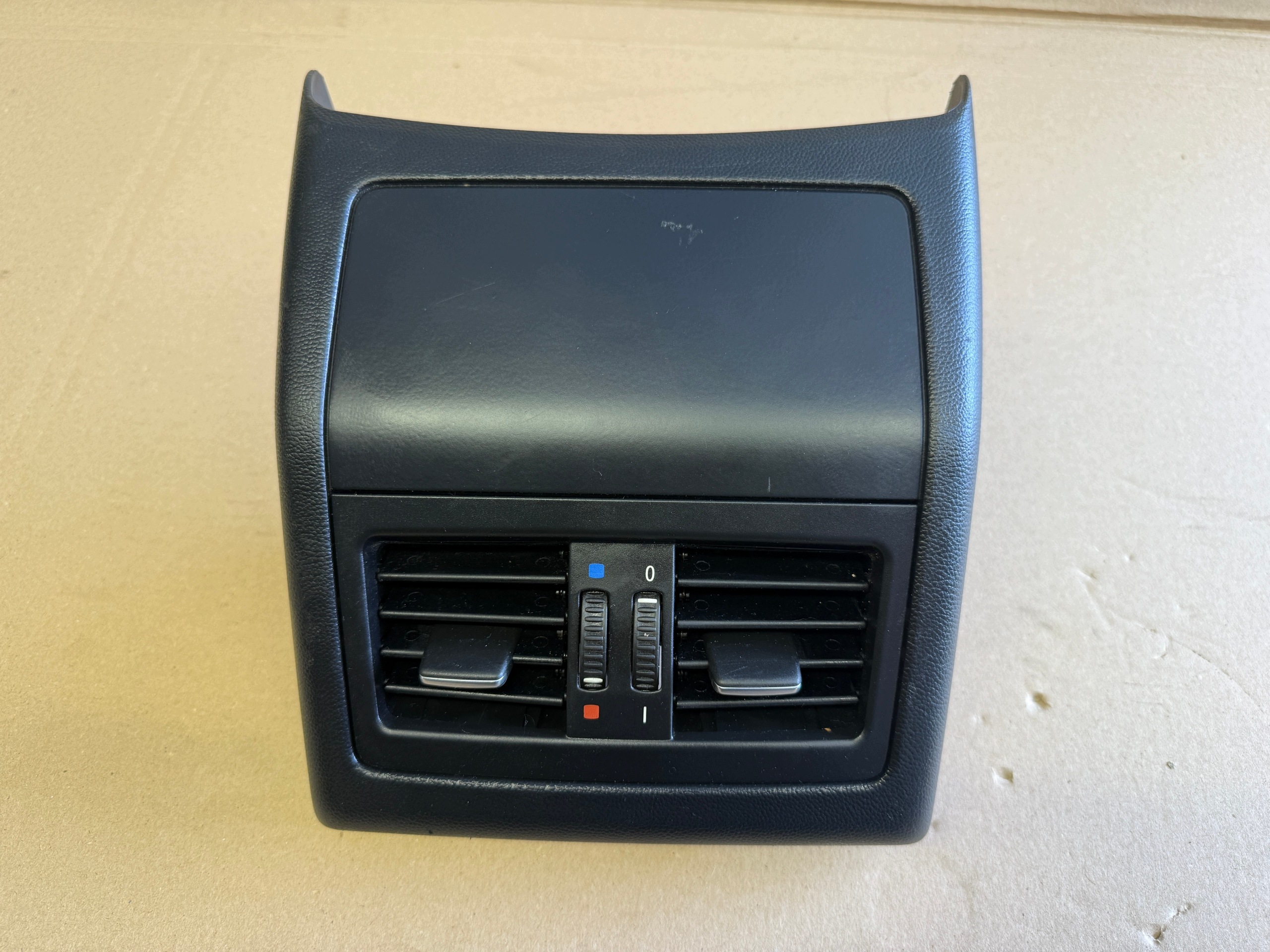BMW E90 E91 grid air conditioning devices TUNELU rear 7129556 7132382