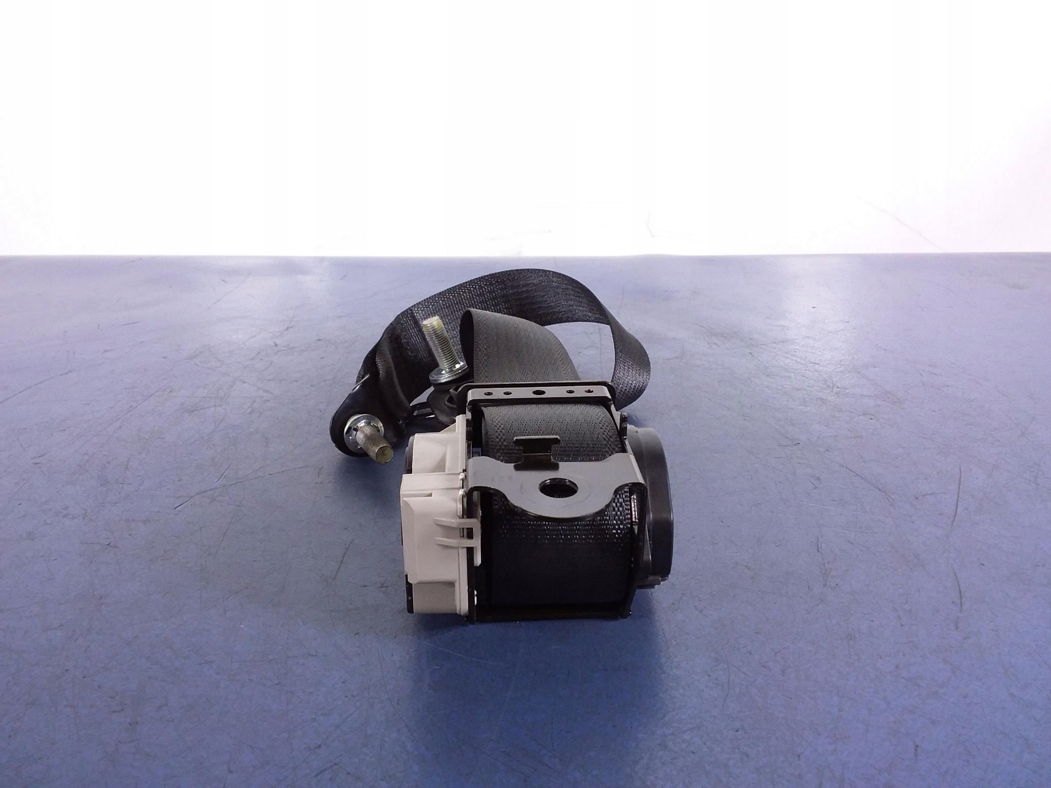 Cadillac CTS III ремень безопасности левый