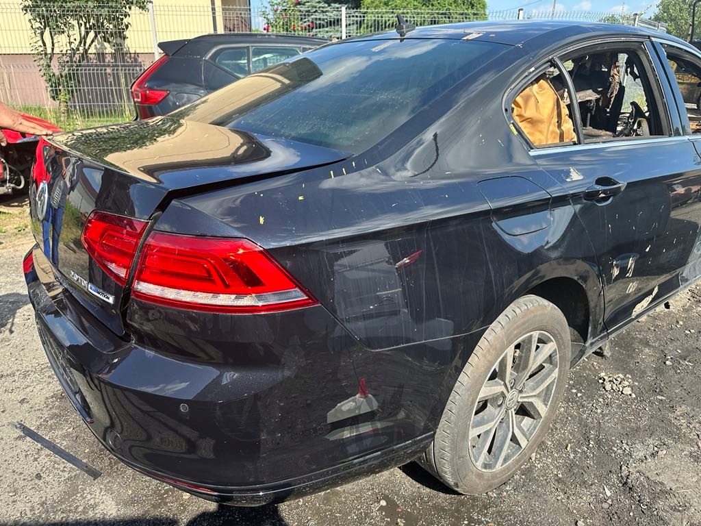 BELKA ZAWIESZENIA OŚ TYŁ SEDAN PASSAT B8 Numer katalogowy części 5647906587