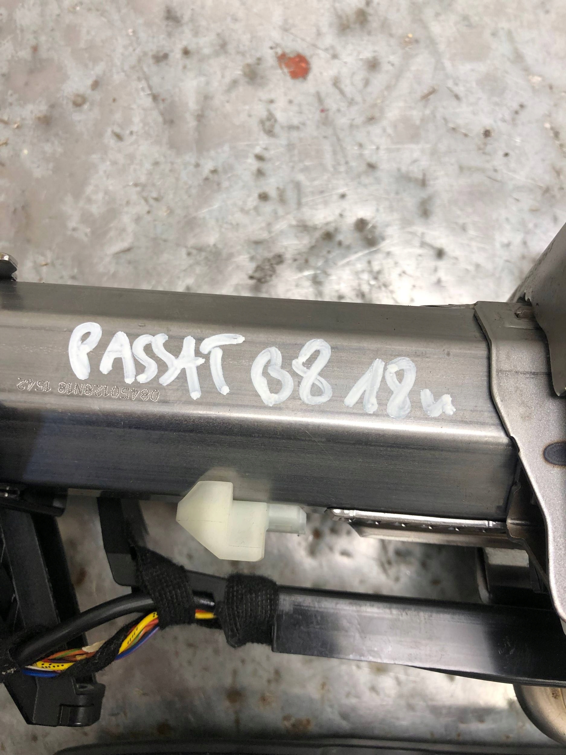 kříž volantová tyč VW PASSAT B8 5Q1419502AP