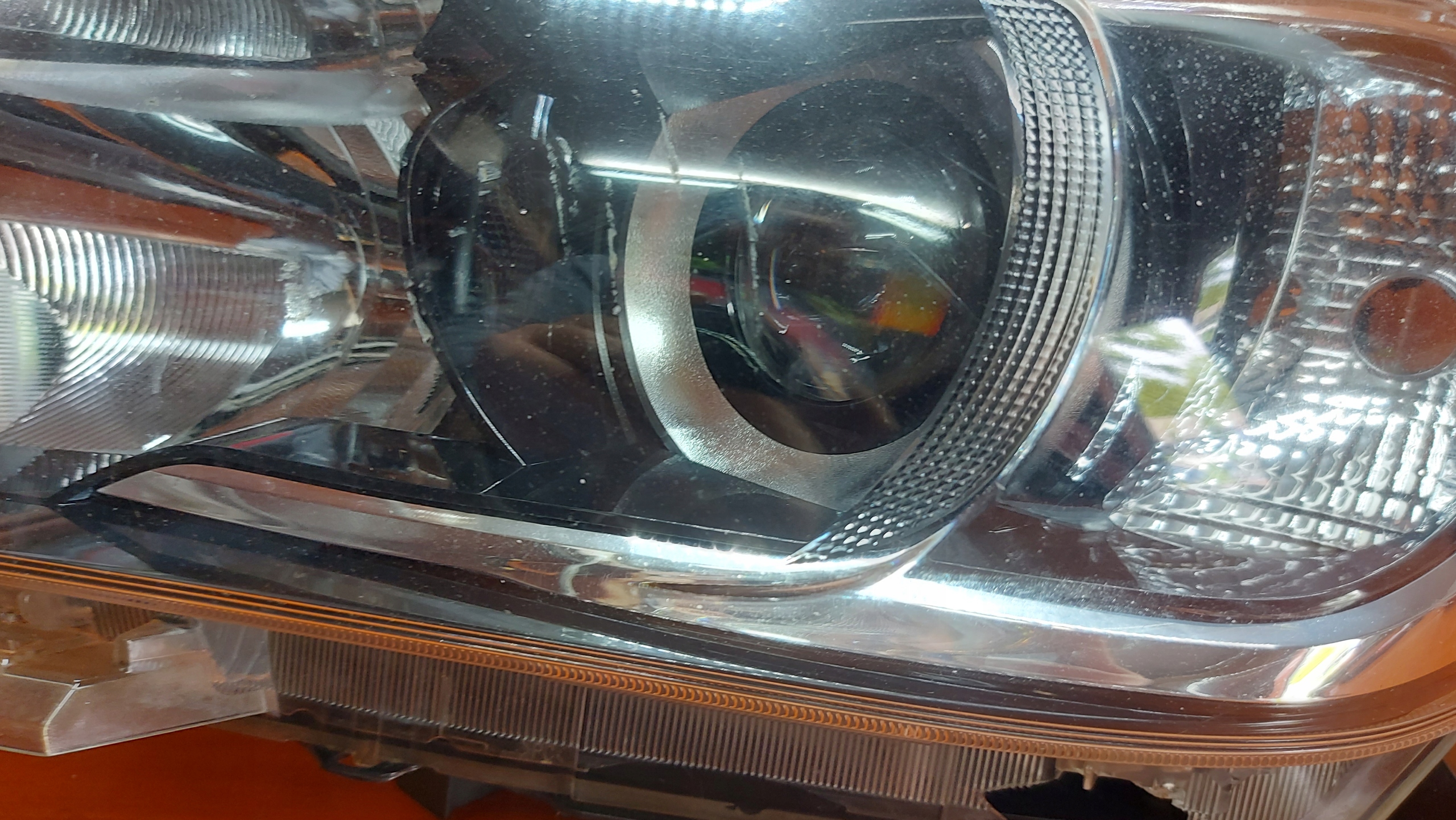 REFLEKTOR light left left front TOYOTA HILUX VIII 15-20