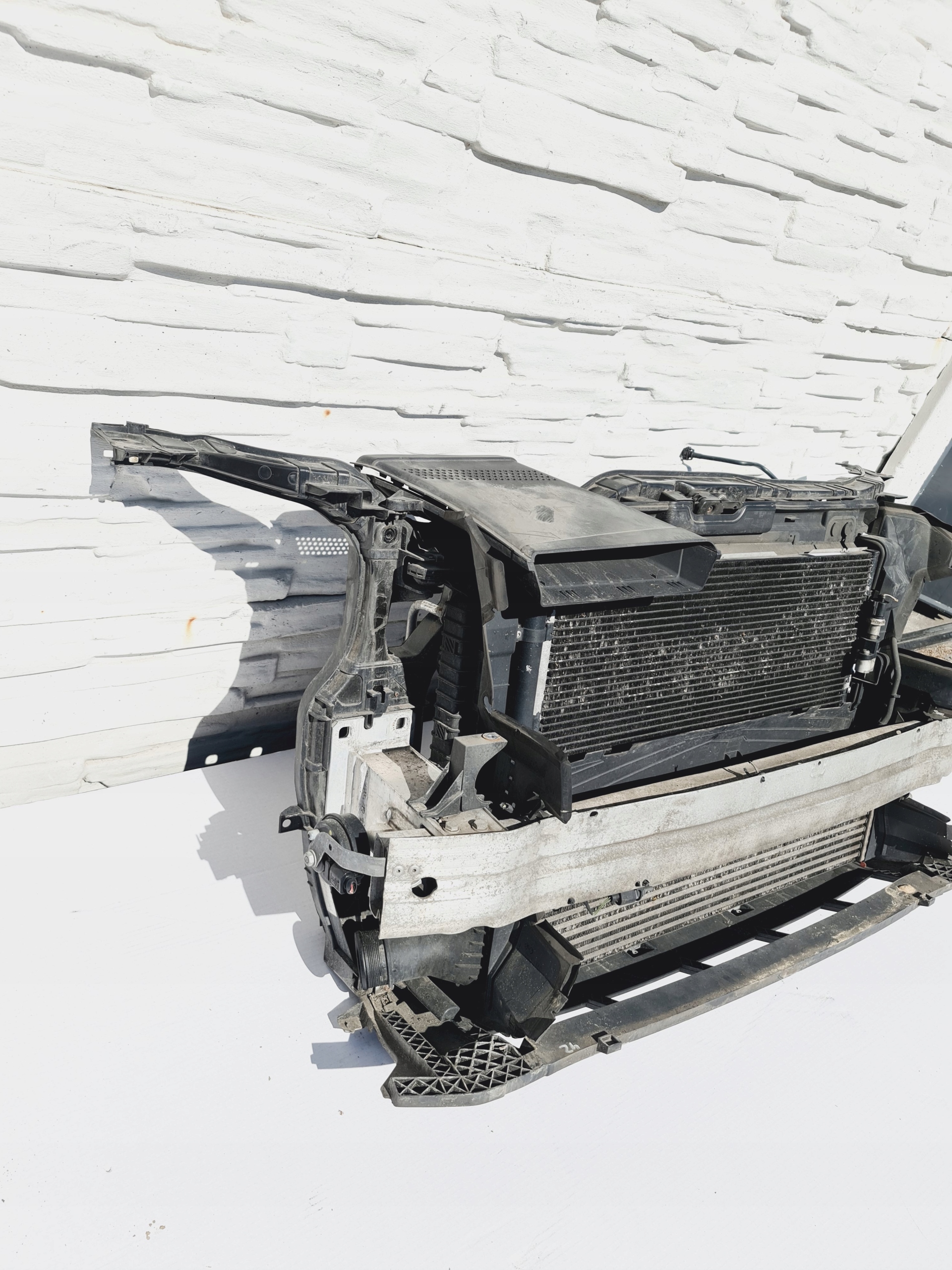 Q5 SQ5 8R LIFT PAS PRZEDNI KOMPLETNY 3.0 AUTOMAT Numer katalogowy części Q5 8R LIFT PAS PRZÓD 3.0