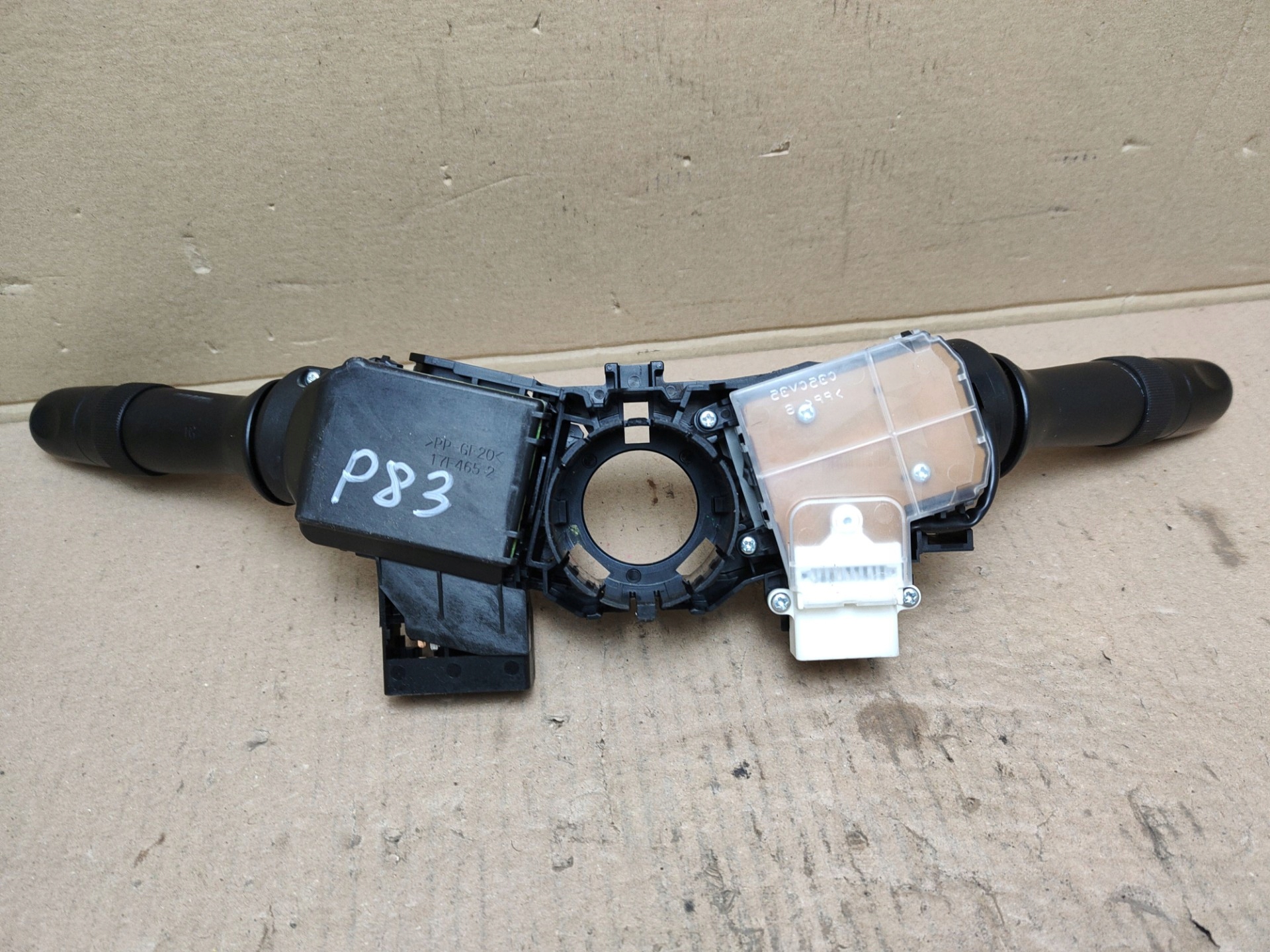 steering wheel levers and controls Toyota Sienna 3 2011