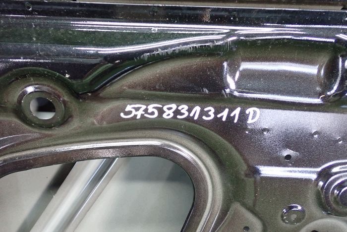 SKODA KAROQ 16- door left front front