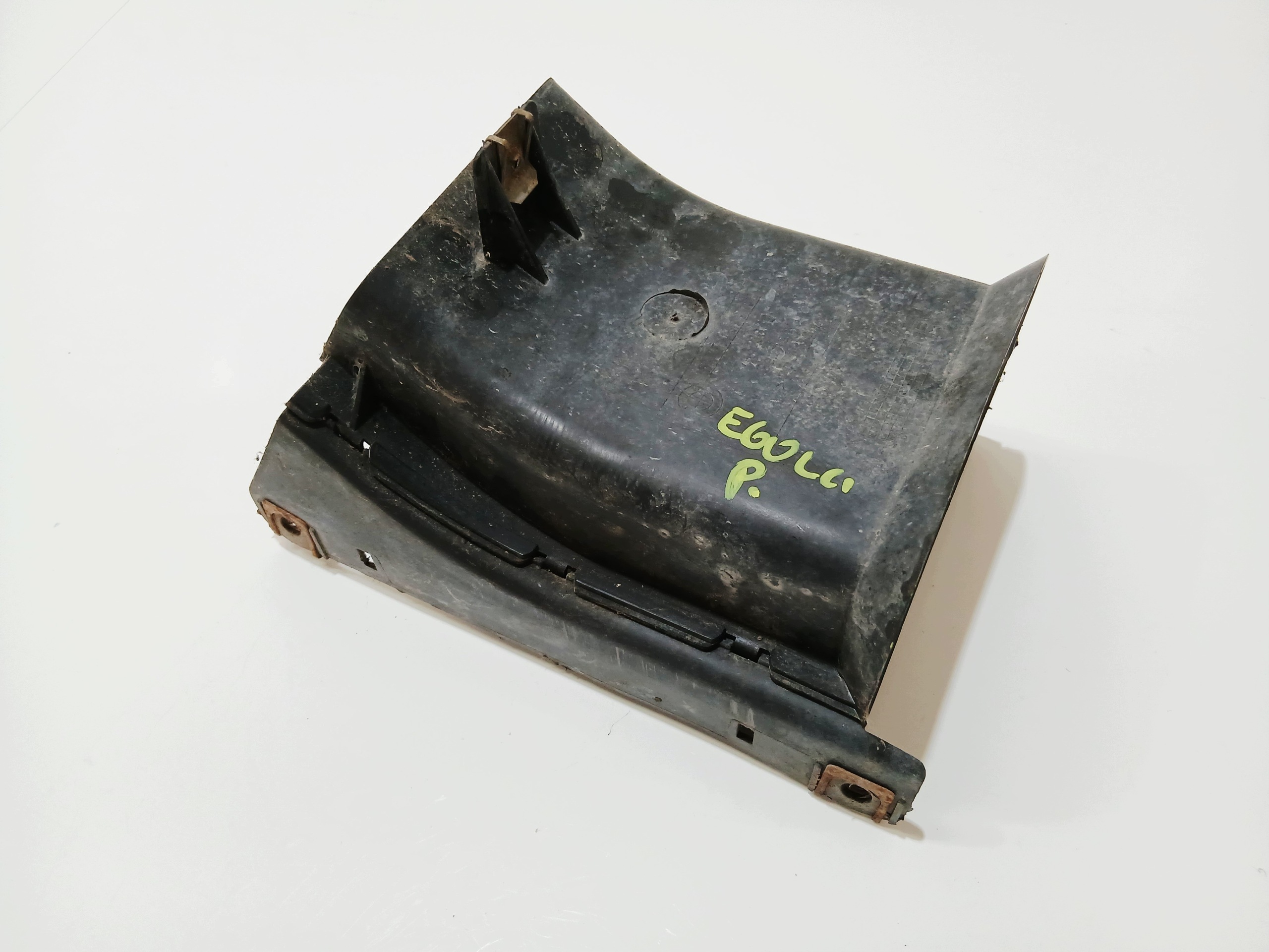 drain intake air disc right BMW E60 E61 OE 7033756 (0001028)