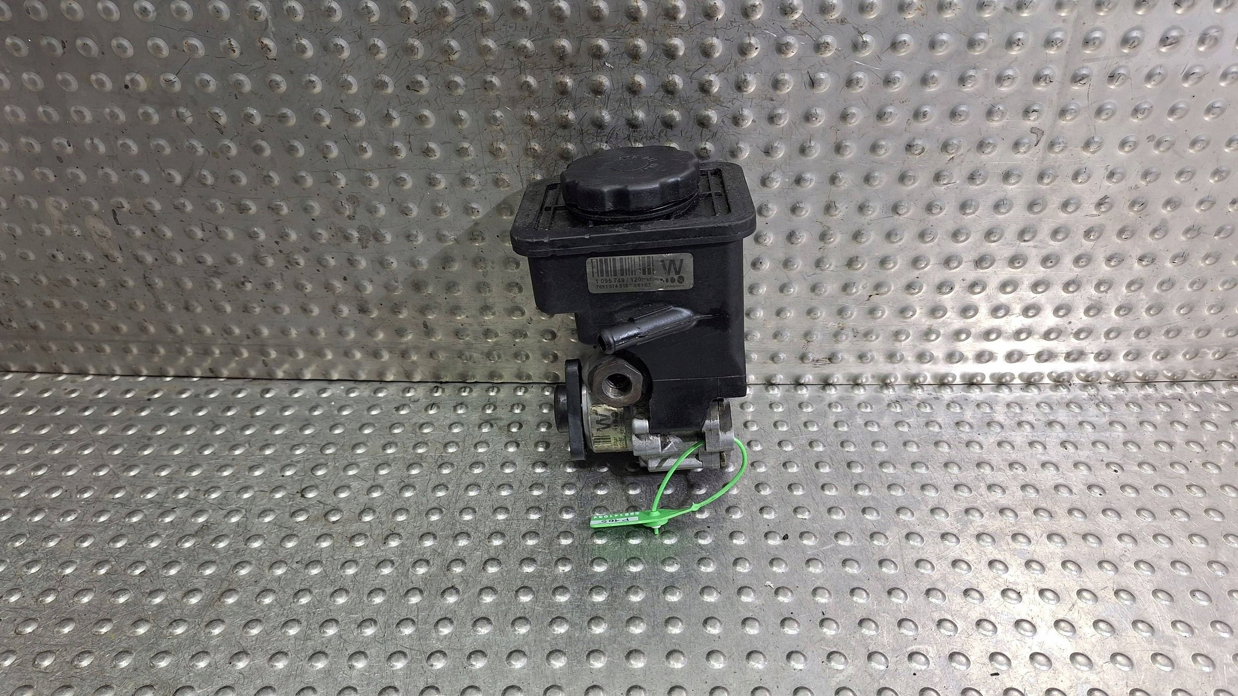servo pump 1095749 7691974518 BMW SERIA 5 E39 M57