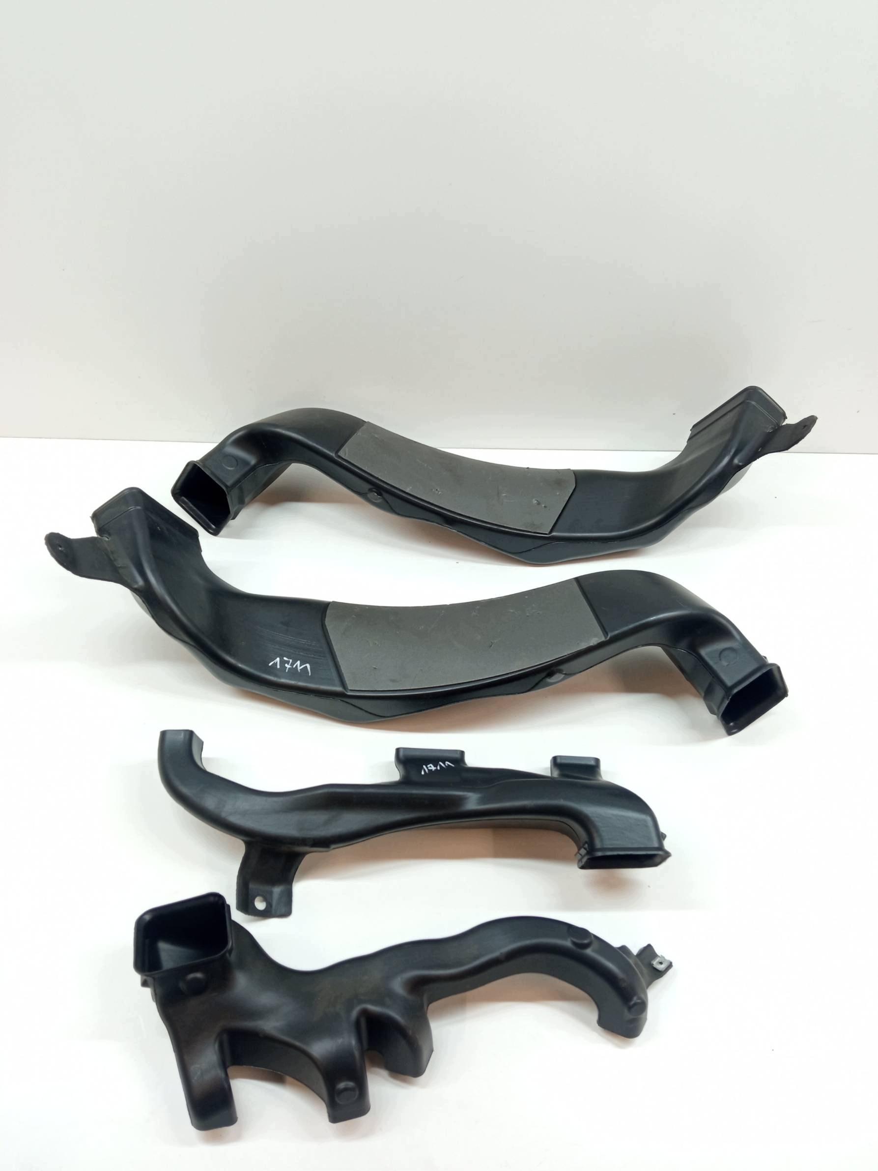 drain air left right KOMPLET 971815259B Porsche Panamera II 971
