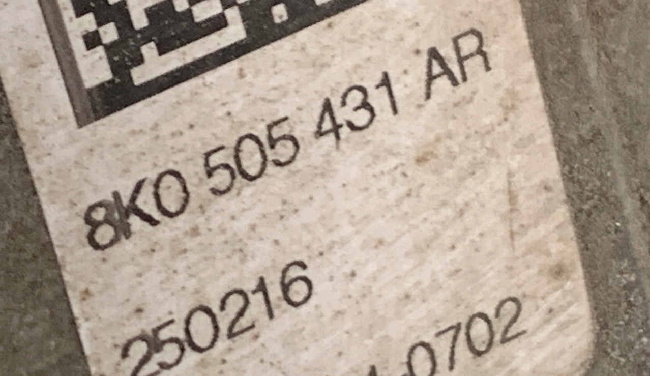 $ otoč čepu levý záď AUDI A4 B8 8K0505431AR