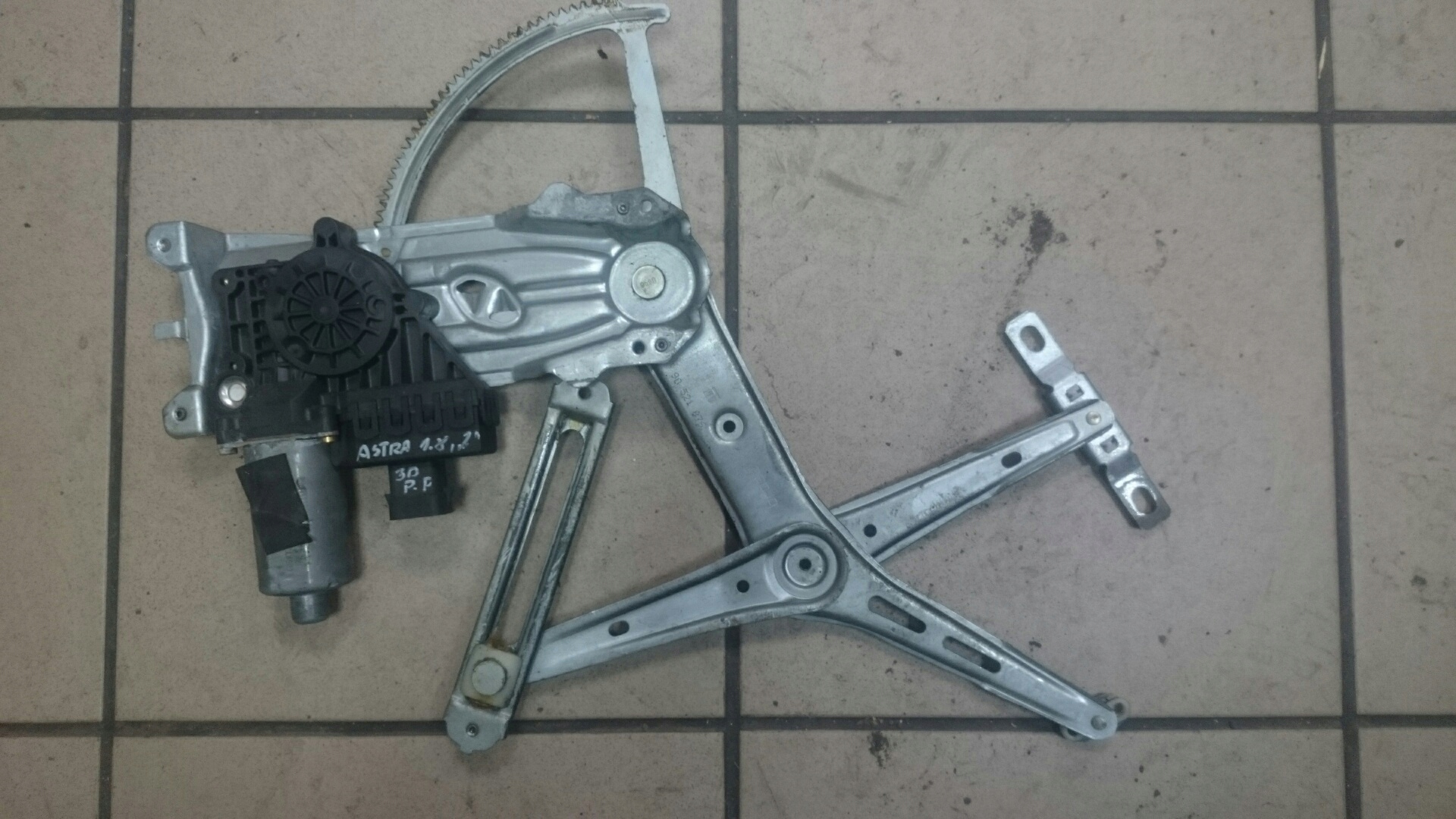 OPEL ASTRA G 2 II MECHANIZM SZYBY PRAWY PRZEDNI