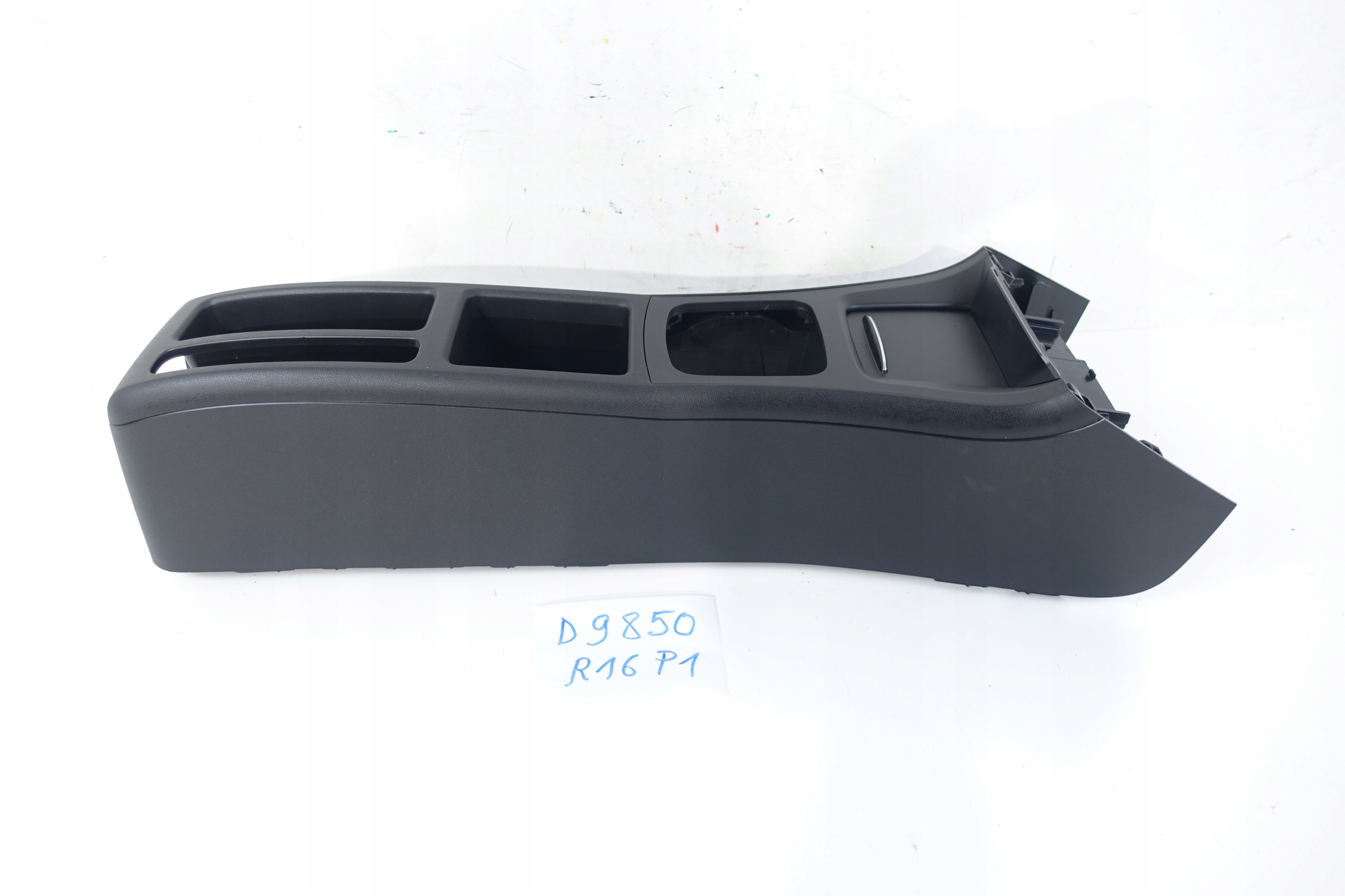 MERCEDES A W169 TUNEL mitte Handschuhfach A1696800350