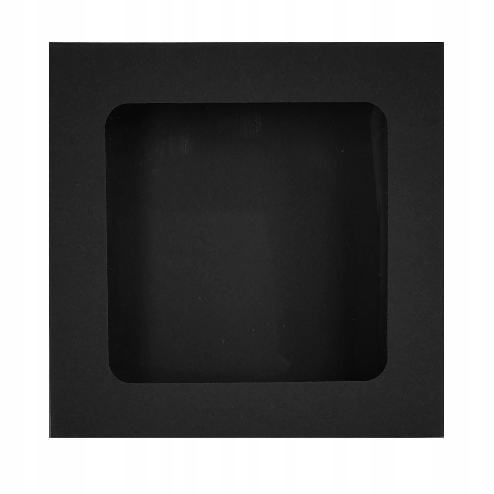 

Czarne pudełko 13x13x3cm okienko