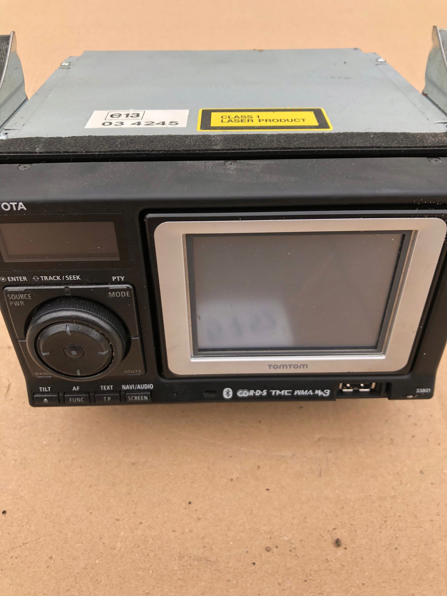 RADIO Navigation YARIS II TOMTOM PZ422-00333