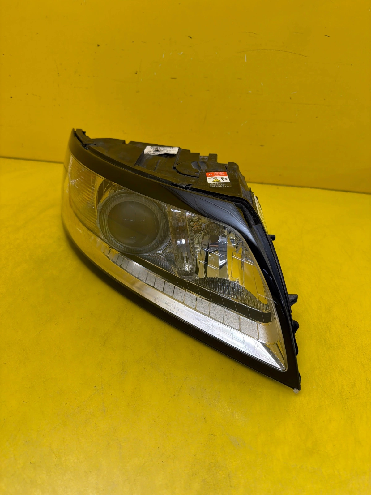 light right Volvo S40 V50 Lift 2007-2012 31265699 Xenon