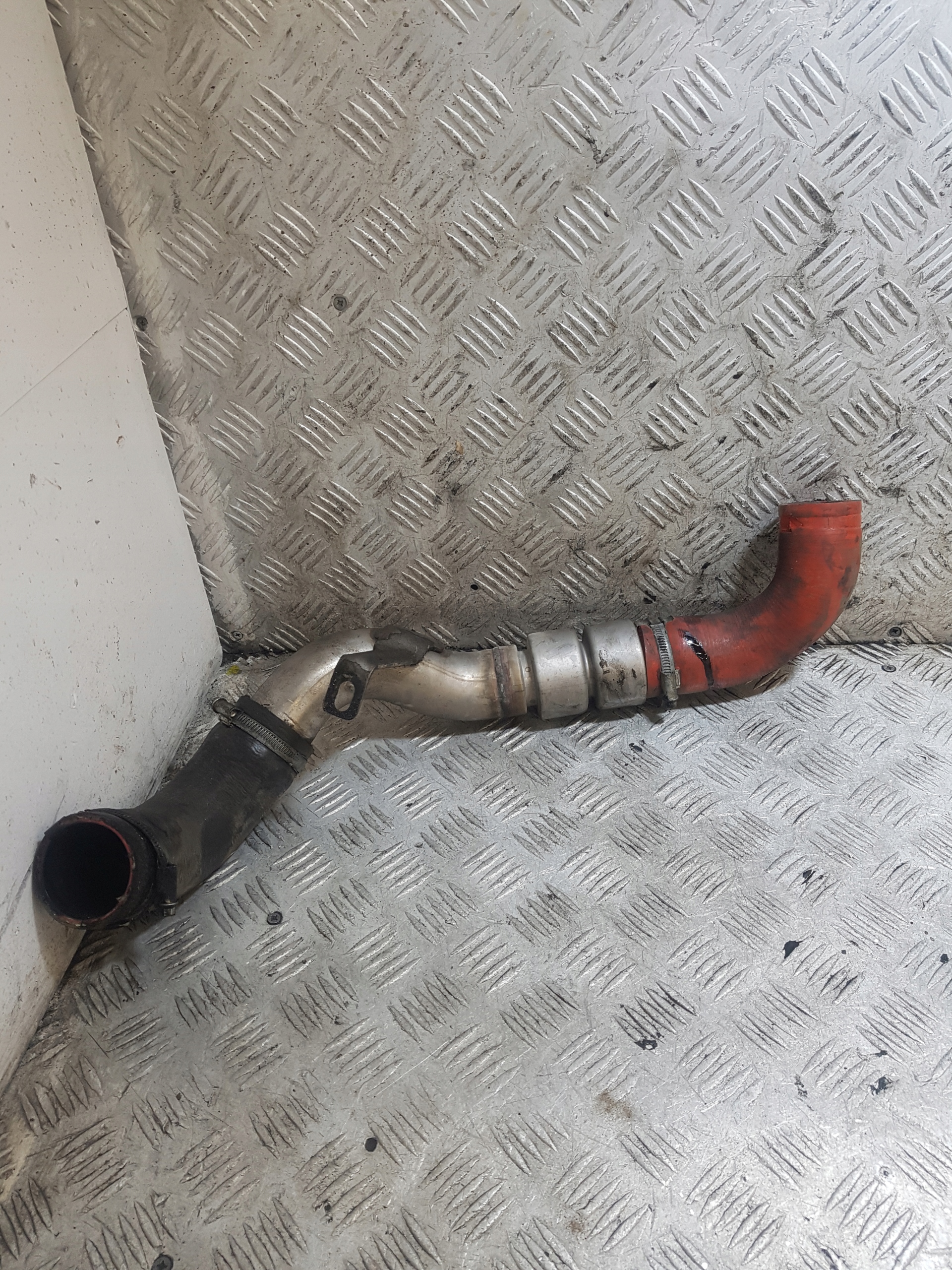rohr Schlauch intercooler turbo JAGUAR XF 3.0 D