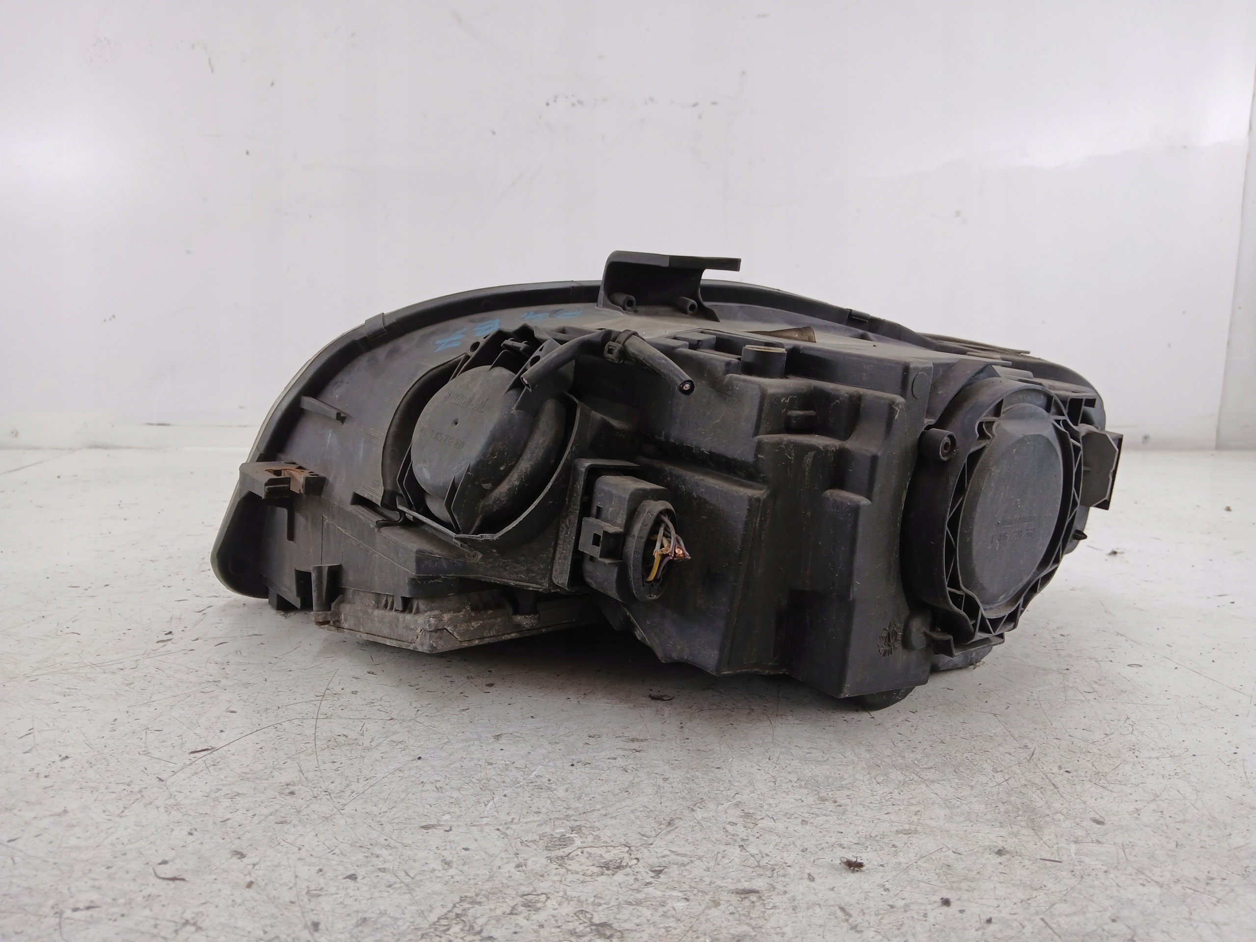 AUDI A4 B7 light right front BI XENON 8E0941030AS control unit LADNA