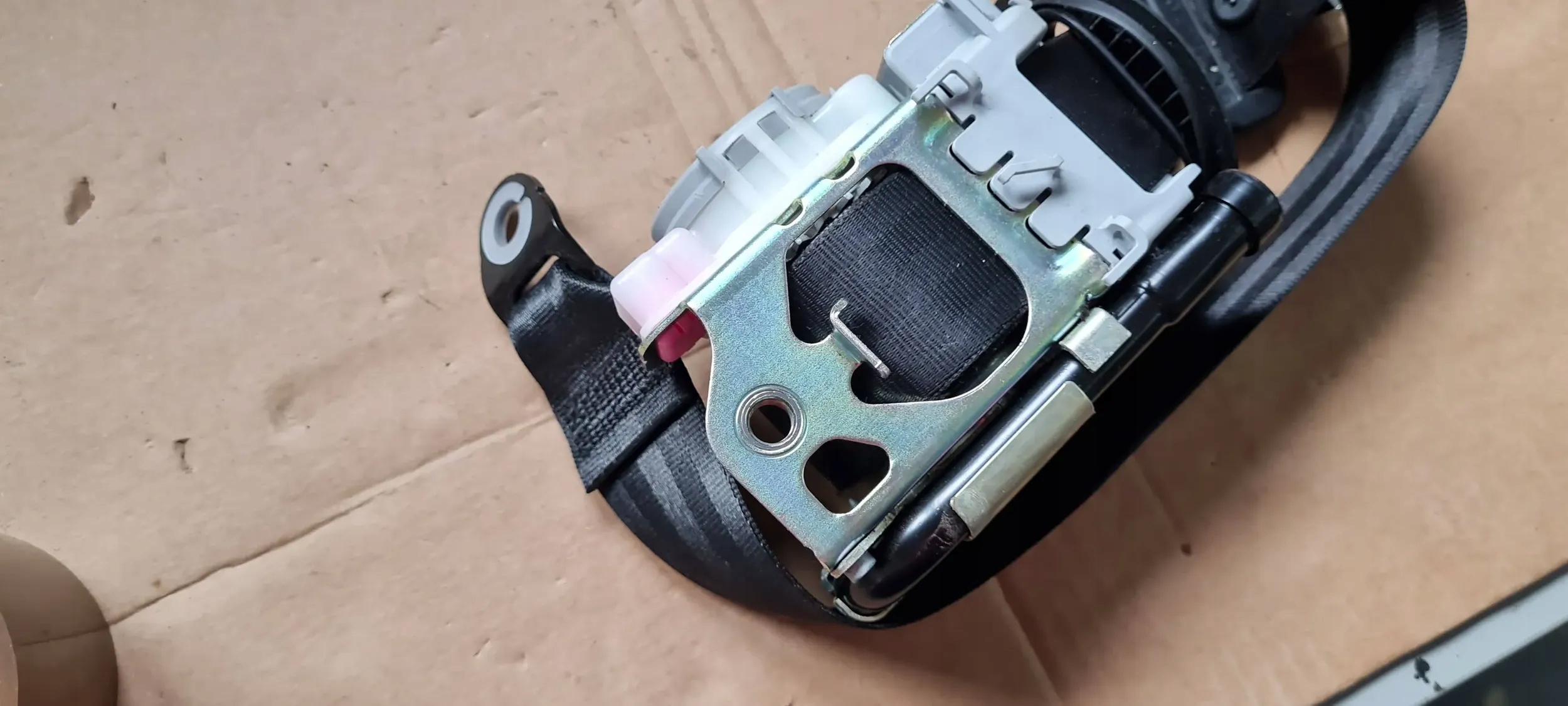 Q7 4M II tension belt safety right front ORG 4M0857706B