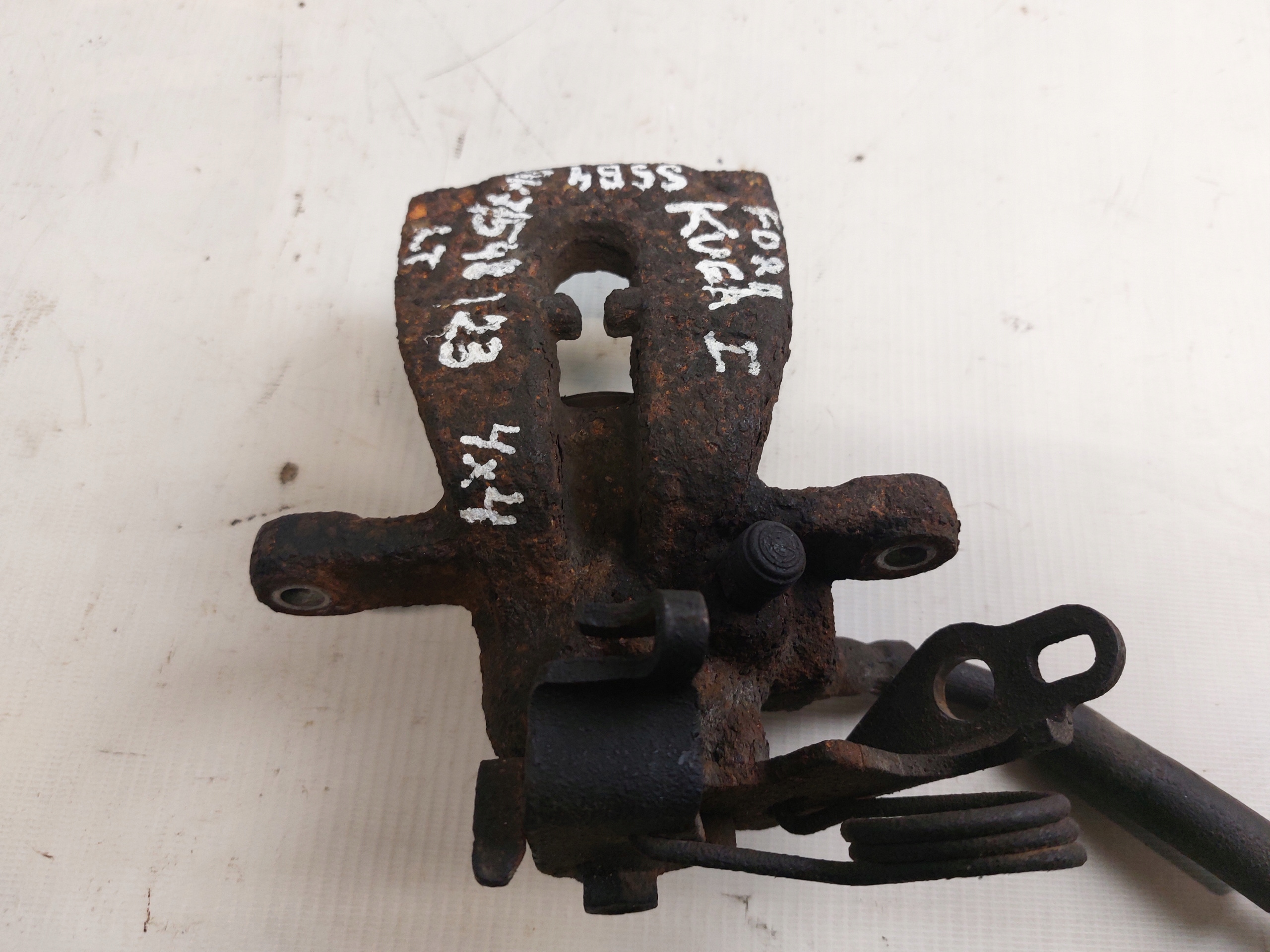 caliper brake left rear part FORD KUGA and 2.0TDCI