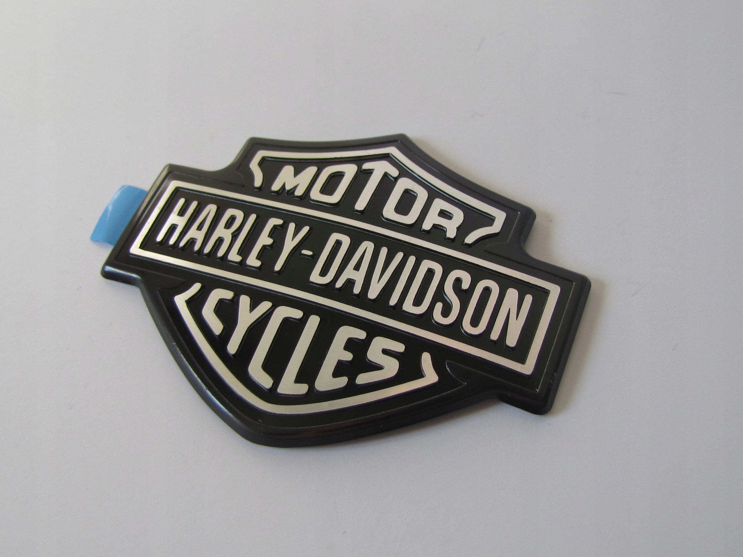 62446-10 - Эмблема бака справа FAT BOB Wide GLIDE Harley