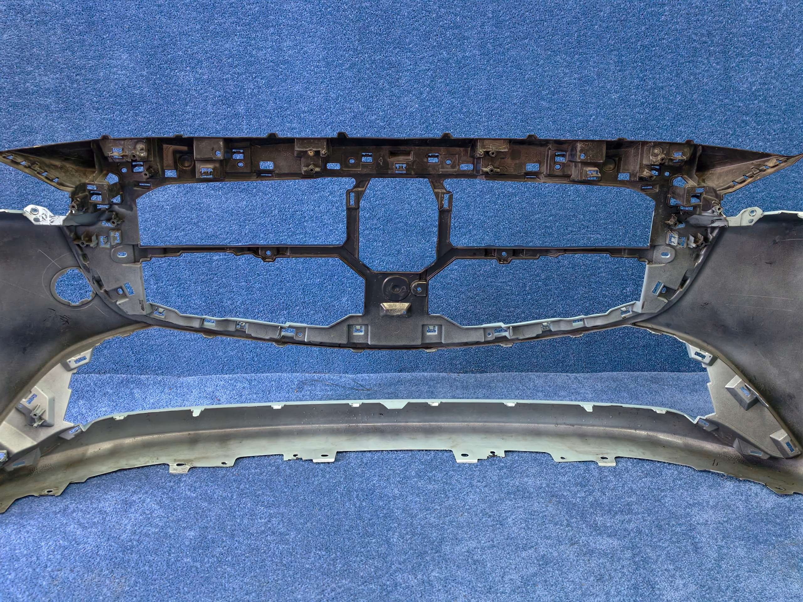 MAZDA 2 II LIFT 2023 bumper front front DO LAKIEROWANIA BIALY D65E-50031