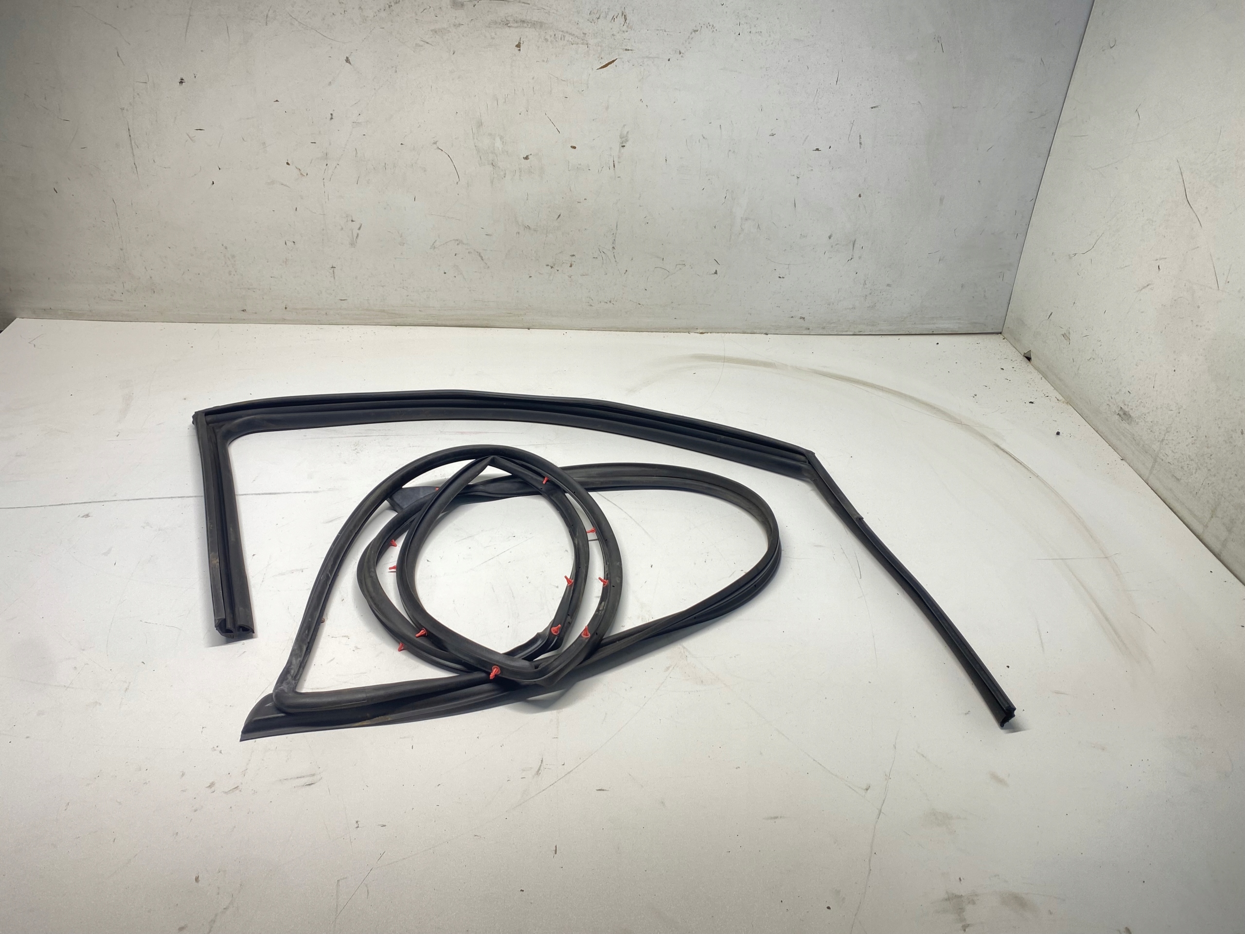 gasket door right front front KIA XCEED 17-25