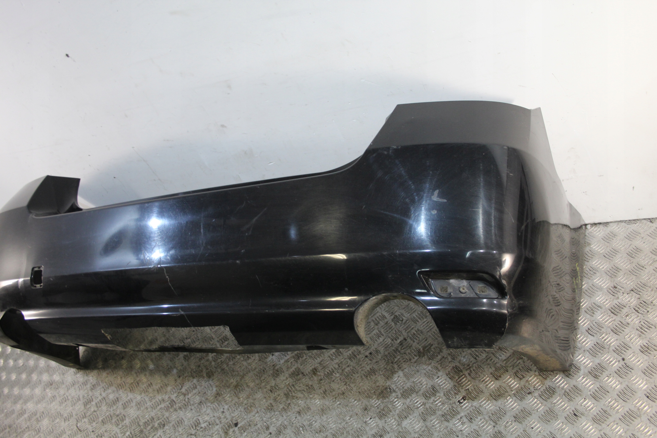 bumper rear part rear SUBARU LEGACY V 5 sedan