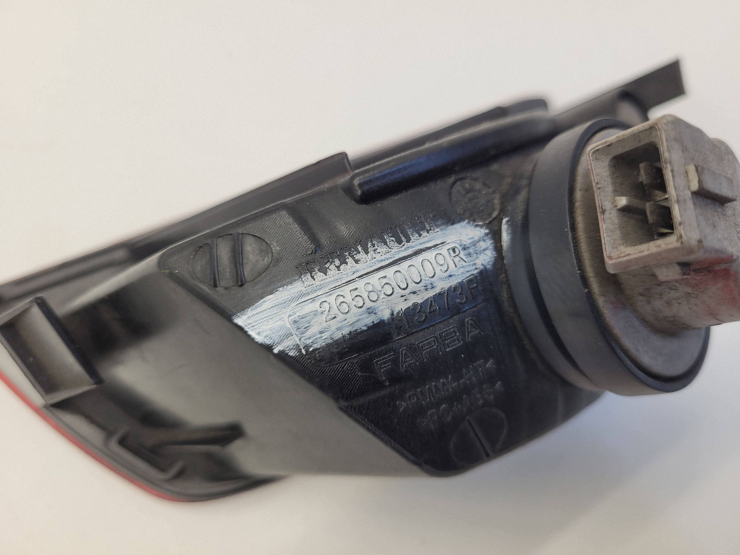 RENAULT MEGANE III Licht Nebelscheinwerfer links heck 265850009R