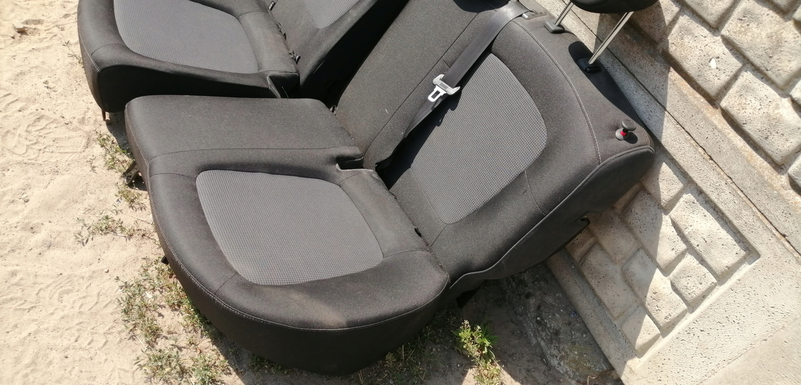 Hyundai I20 и кресло диван европа
