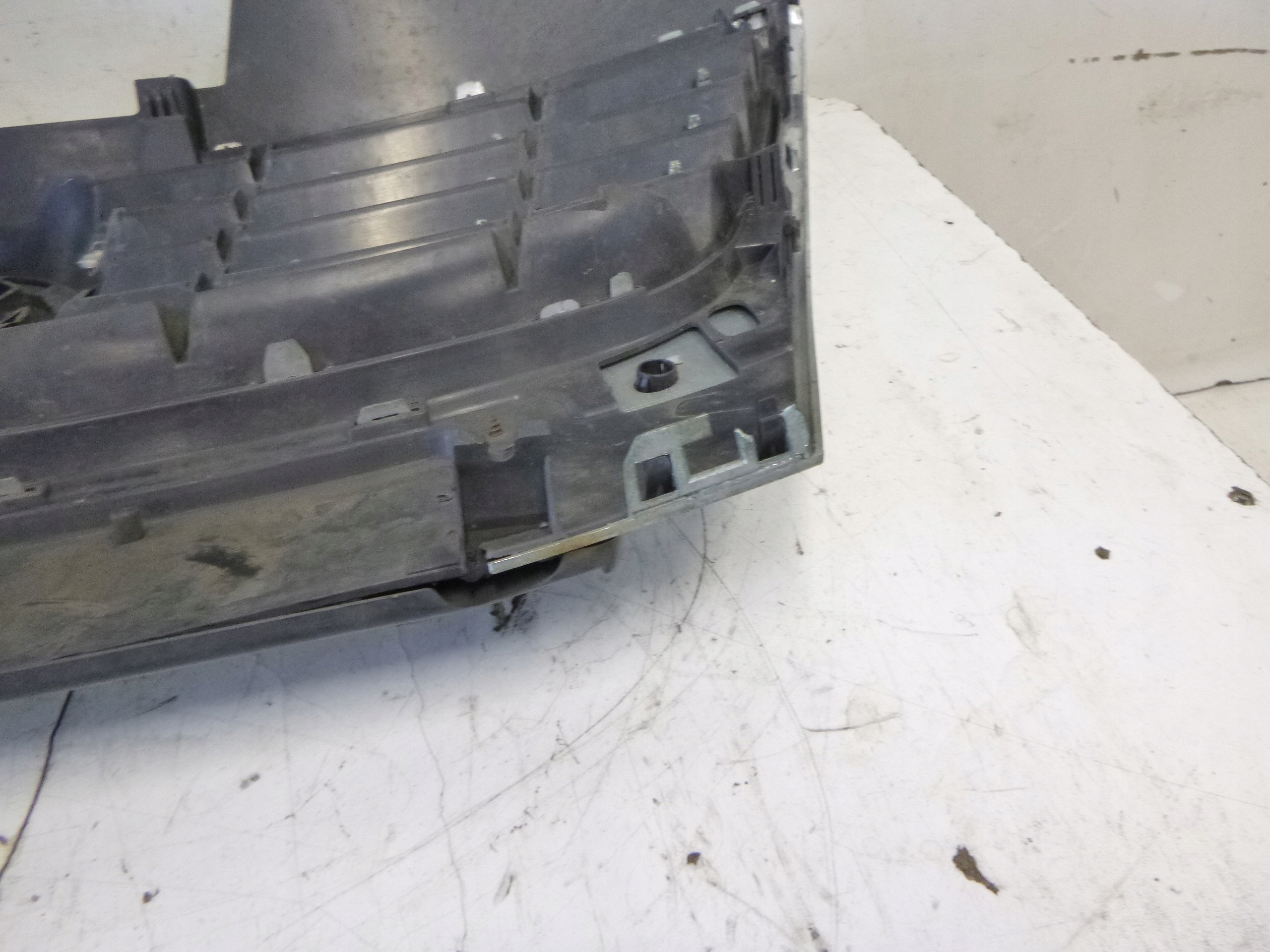 grill grille grid Volkswagen Passat B6 05-10 3CD853651B