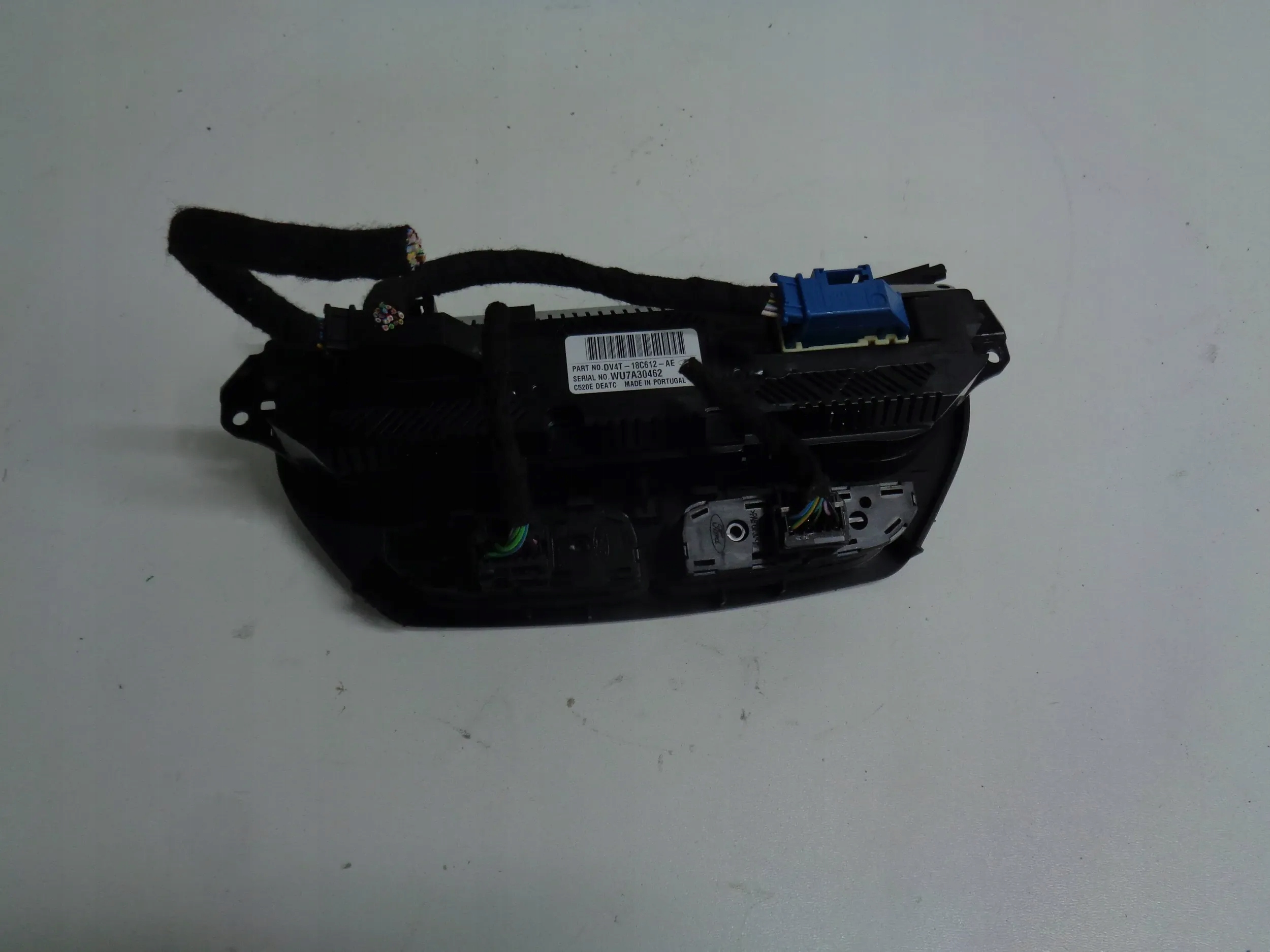 FORD KUGA MK2 PANEL PREKIDAČ KLIMATIZACIJE REŠETKA VENTILACIJE DV4T-18C612-AE